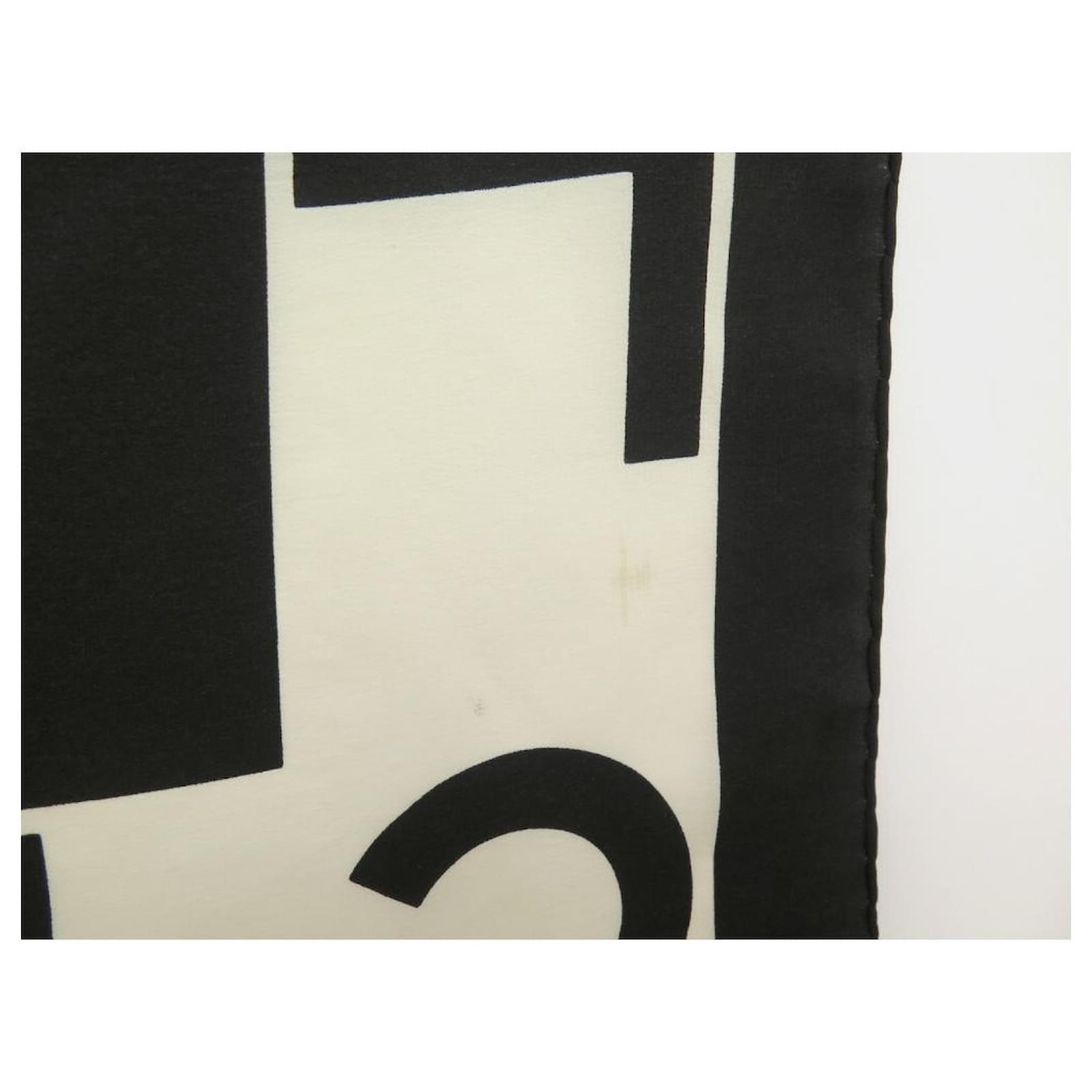CHANEL SCARF Mademoiselle Gripoix フランス製 Chanel Vintage Black Gripoix Silk Scarf - Vintage Lux