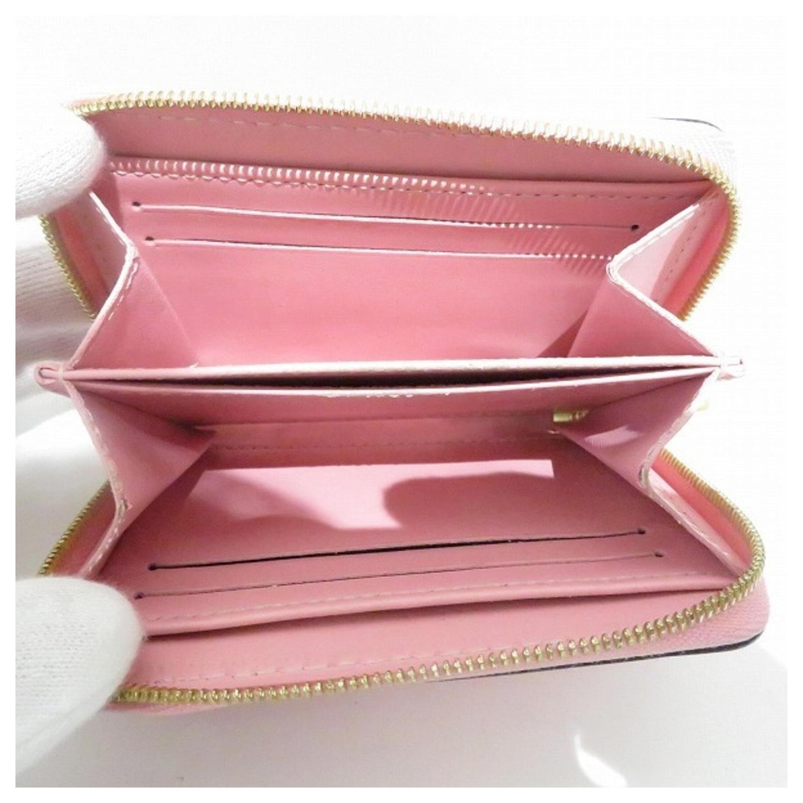 Louis Vuitton Portefeuille zippy Pink Cloth ref.754590 - Joli Closet