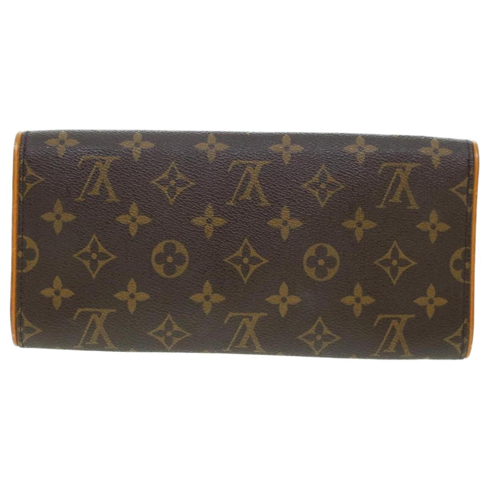 LV LOUIS VUITTON Monogram Canvas Pochette Twin Crossbody Bag GM M51852  Messanger