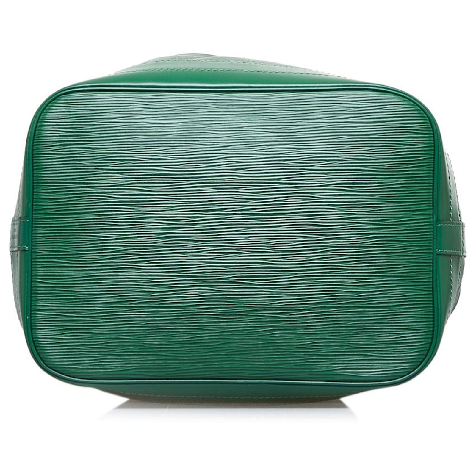 Louis Vuitton Green Epi Noe GM Leather ref.923163 - Joli Closet