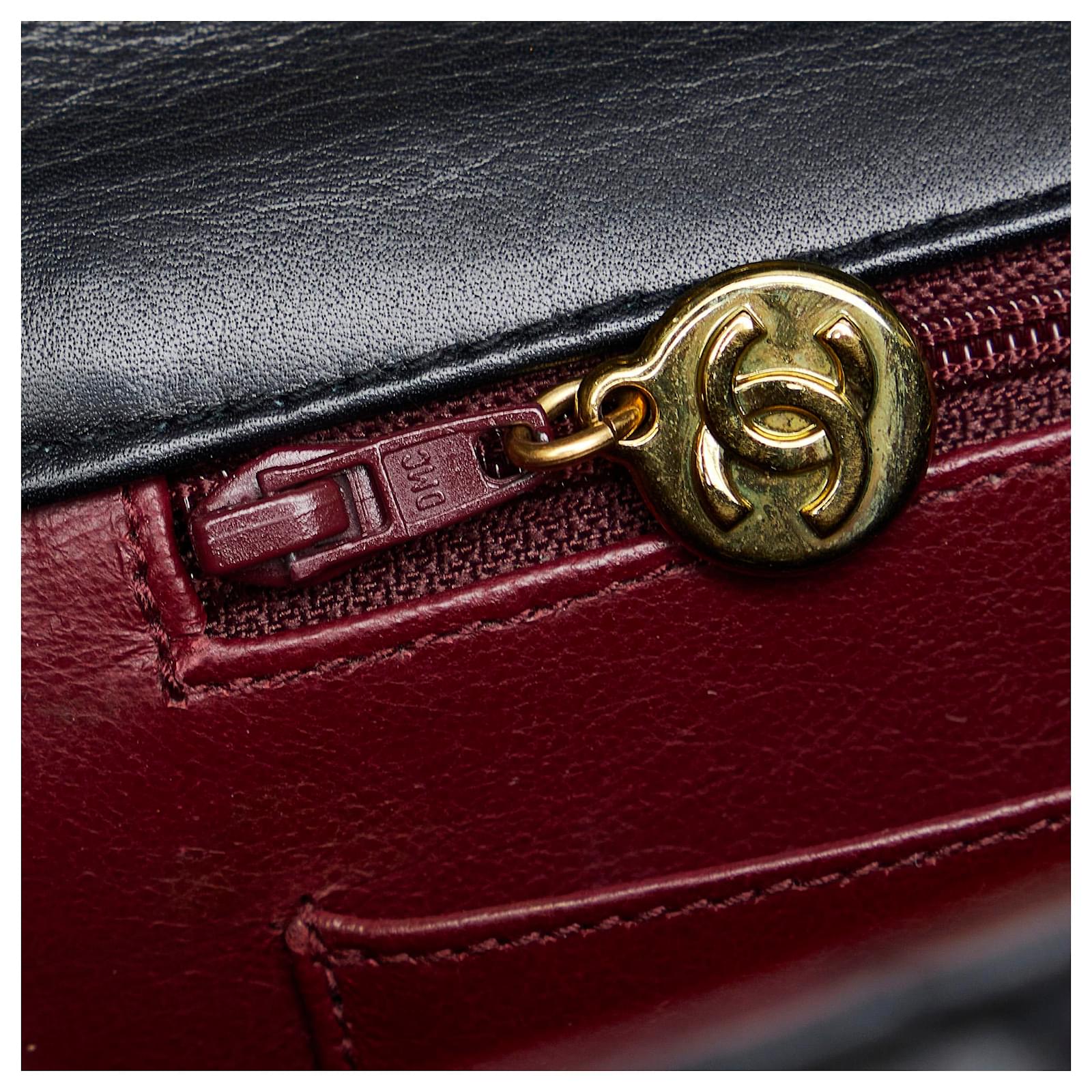 Chanel Black Maxi Classic Lambskin Double Flap Leather ref.923174 - Joli  Closet