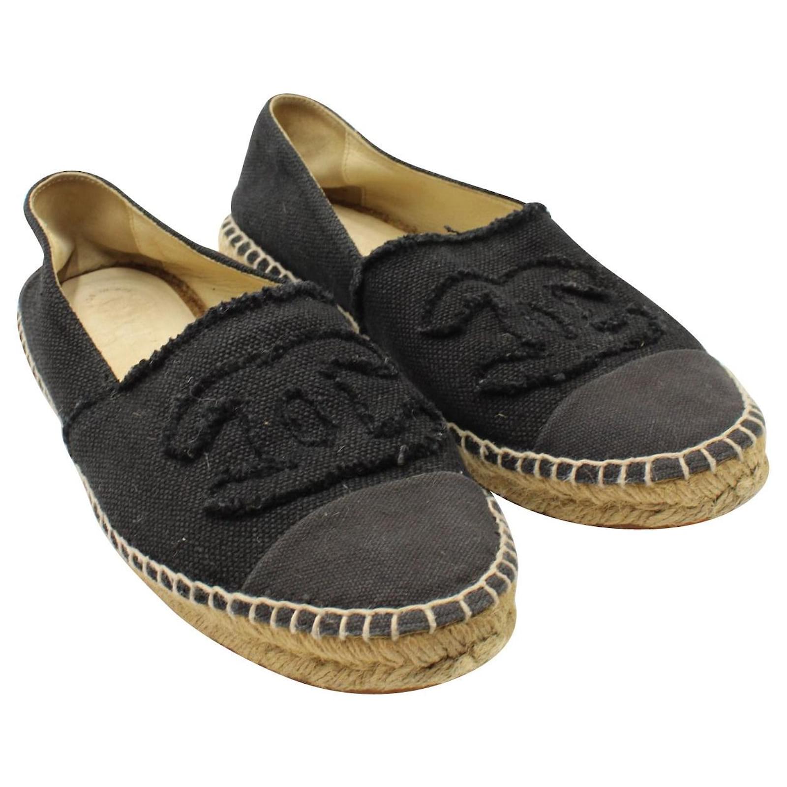 Chanel Black Canvas Espadrilles with Interlocking CC Logo Cloth ref ...