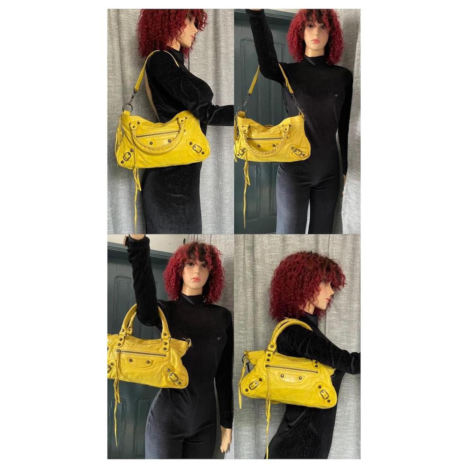 Balenciaga First Yellow Leather ref.927906 - Joli Closet
