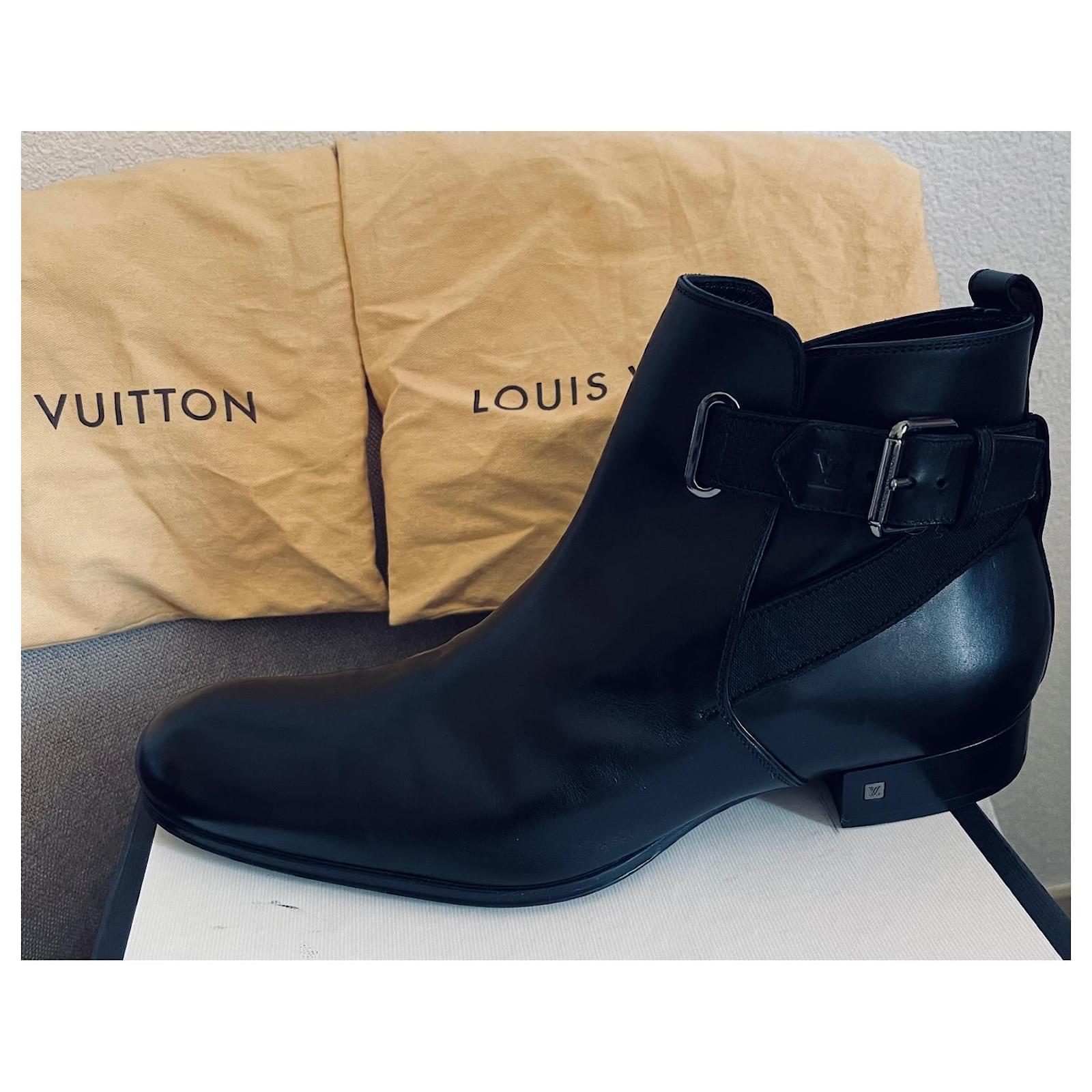 Louis Vuitton Boots Black Leather ref.928029 - Joli Closet