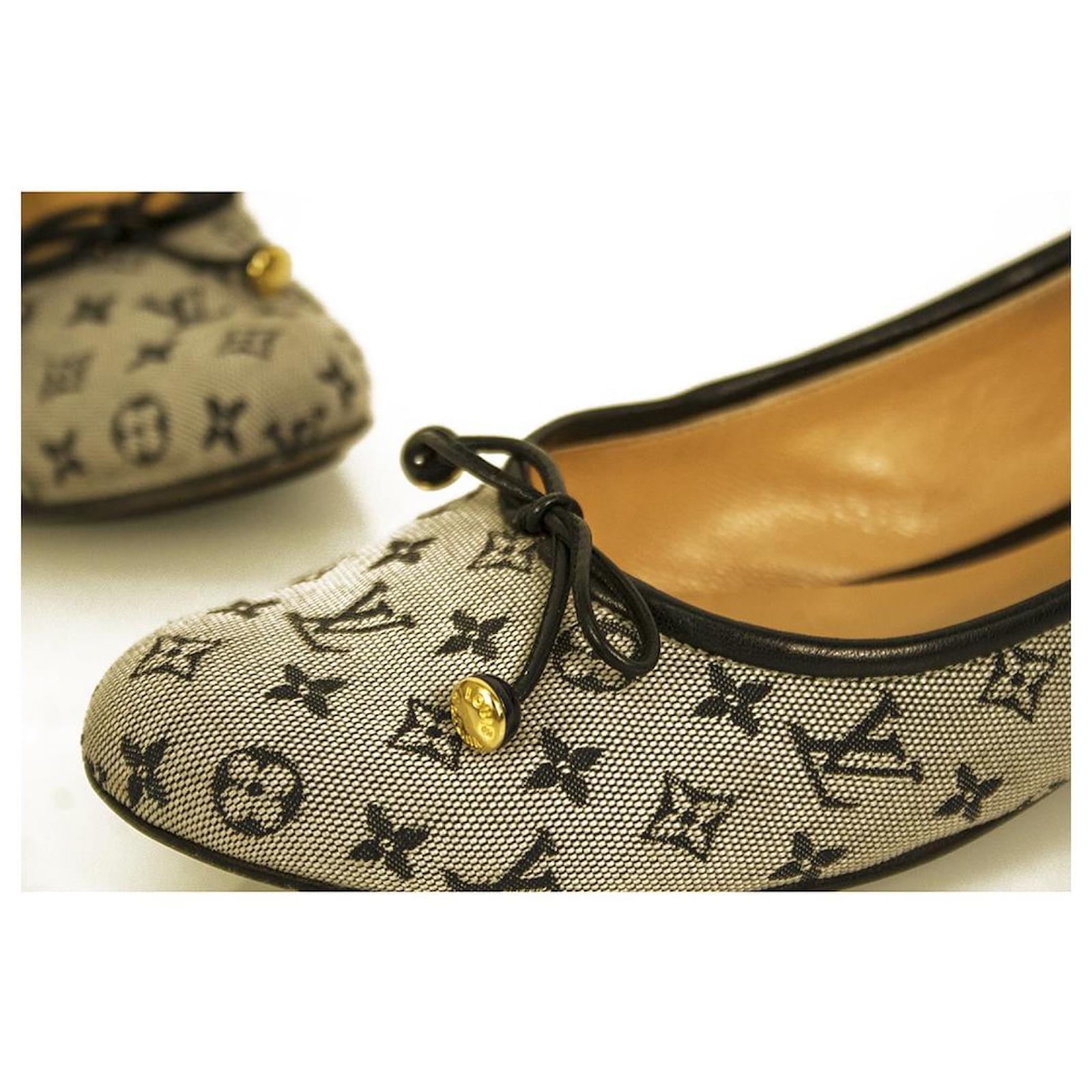 靴 Louis Vuitton Monogram Ballet Shoes BK WMNS) LOUIS VUITTON LV Nina Flat Ballerina Shoes 'Black