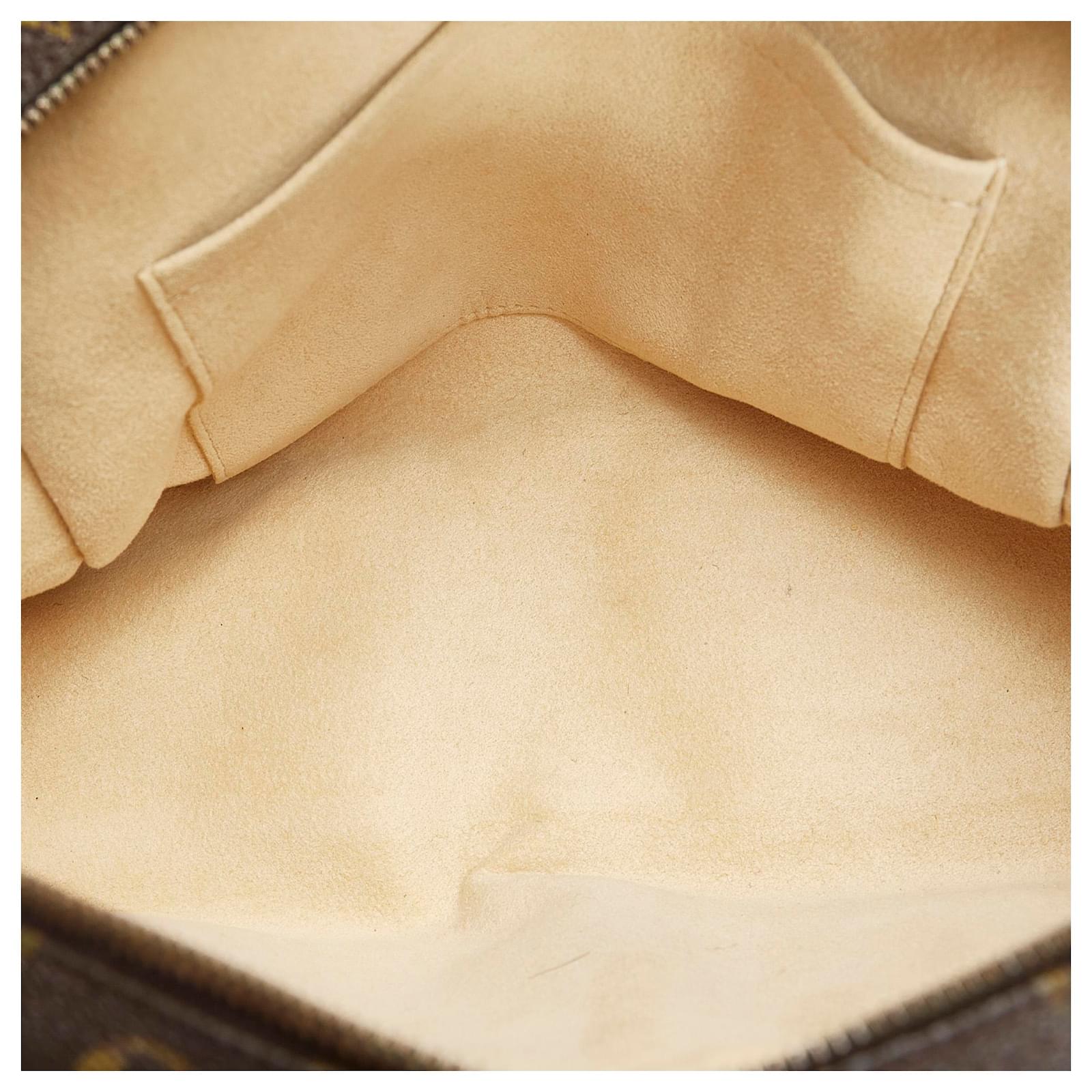Louis Vuitton Brown Monogram Manhattan PM Cloth ref.929159 - Joli Closet