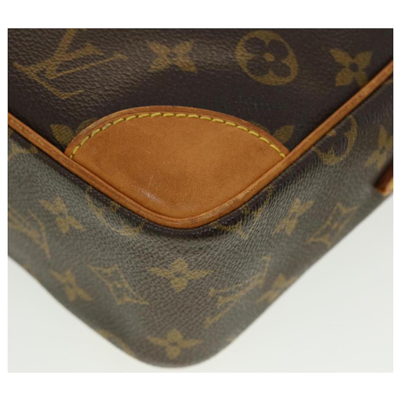Louis Vuitton Monogram Trocadero 30 Shoulder Bag M51272 LV Auth 42227 Cloth  ref.929318 - Joli Closet