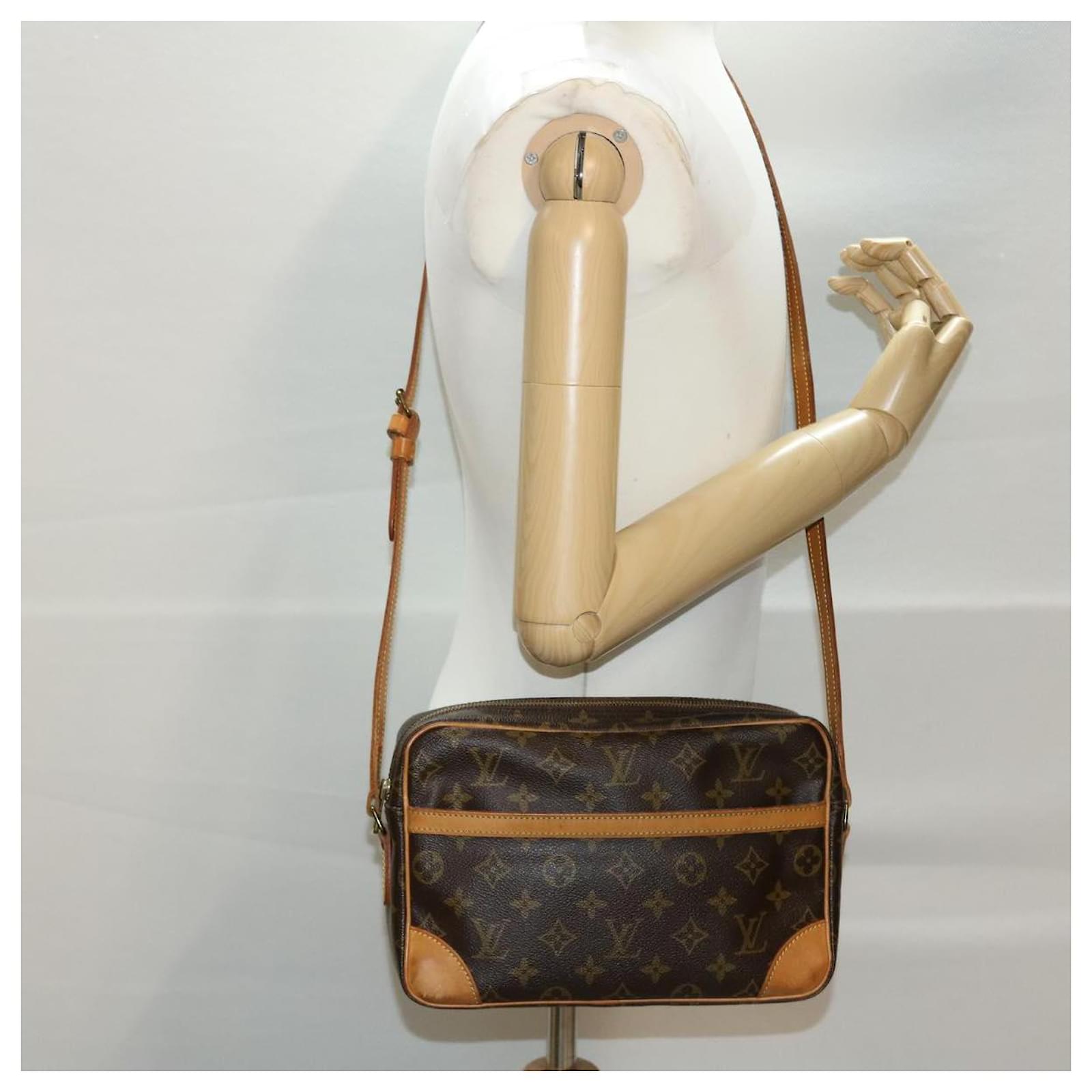 Louis Vuitton Shoulder Bag Trocadero 27 Brown Beige Gold Monogram