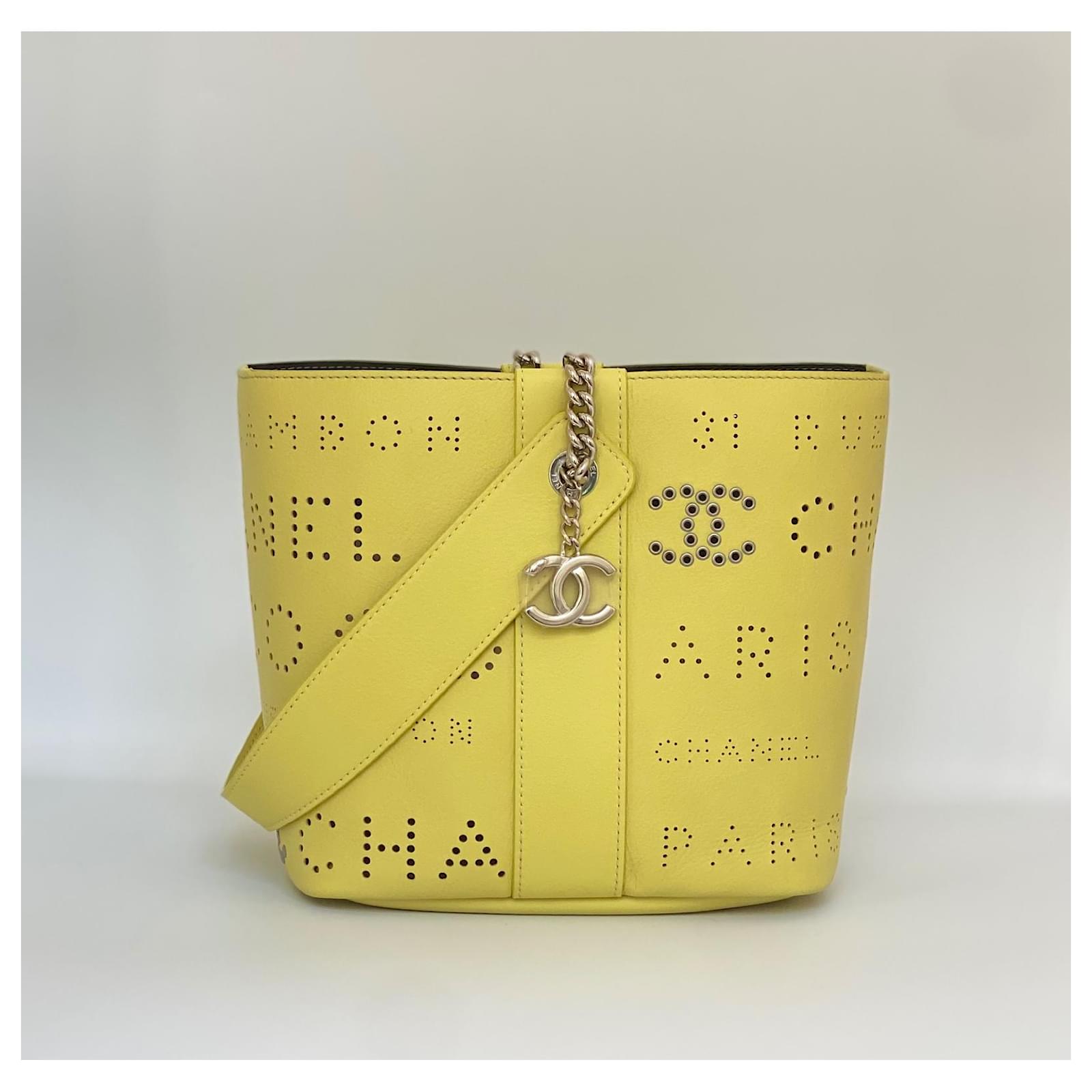 Handbags Chanel Chanel Bucket Bag