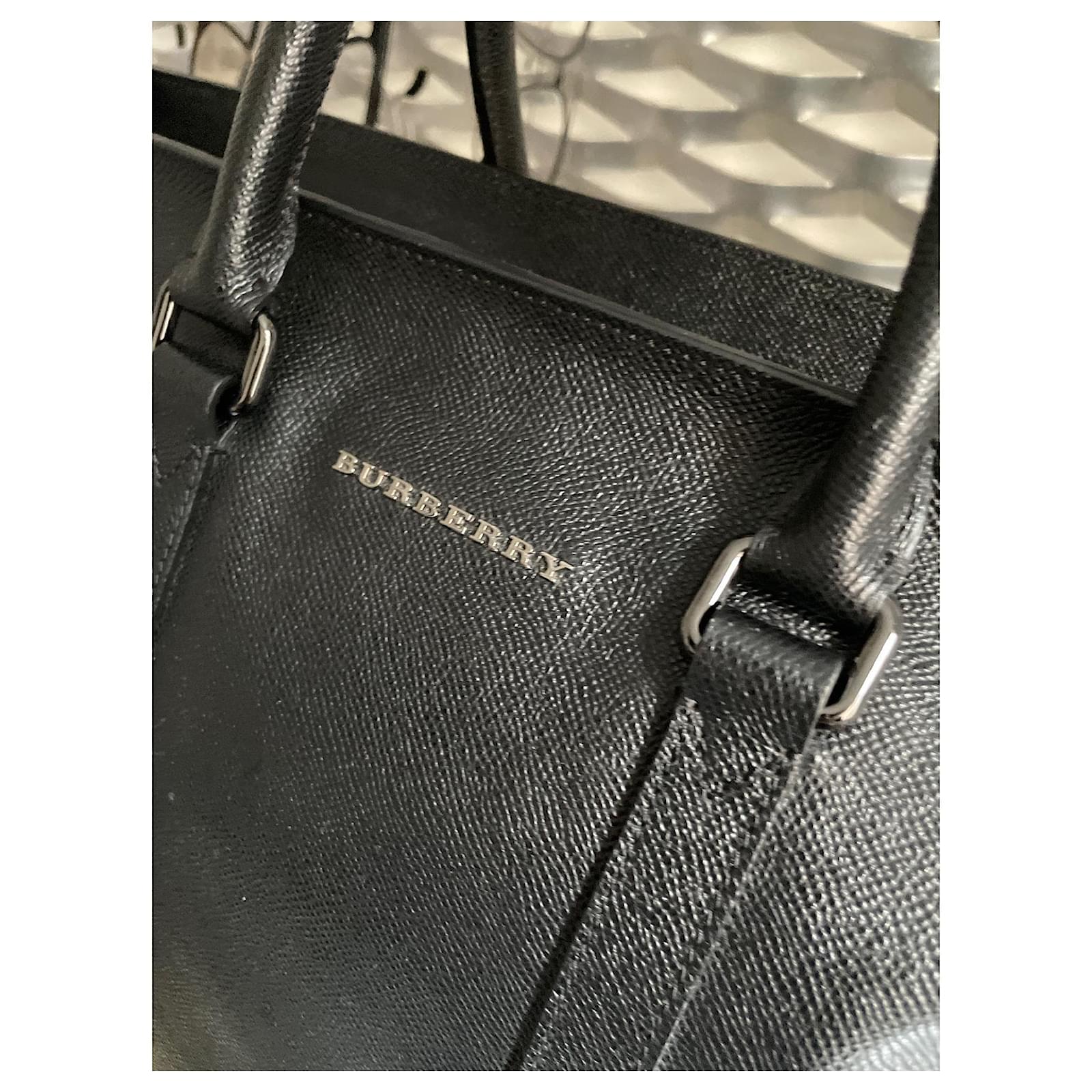 Leather travel bag Burberry Black in Leather - 25258713