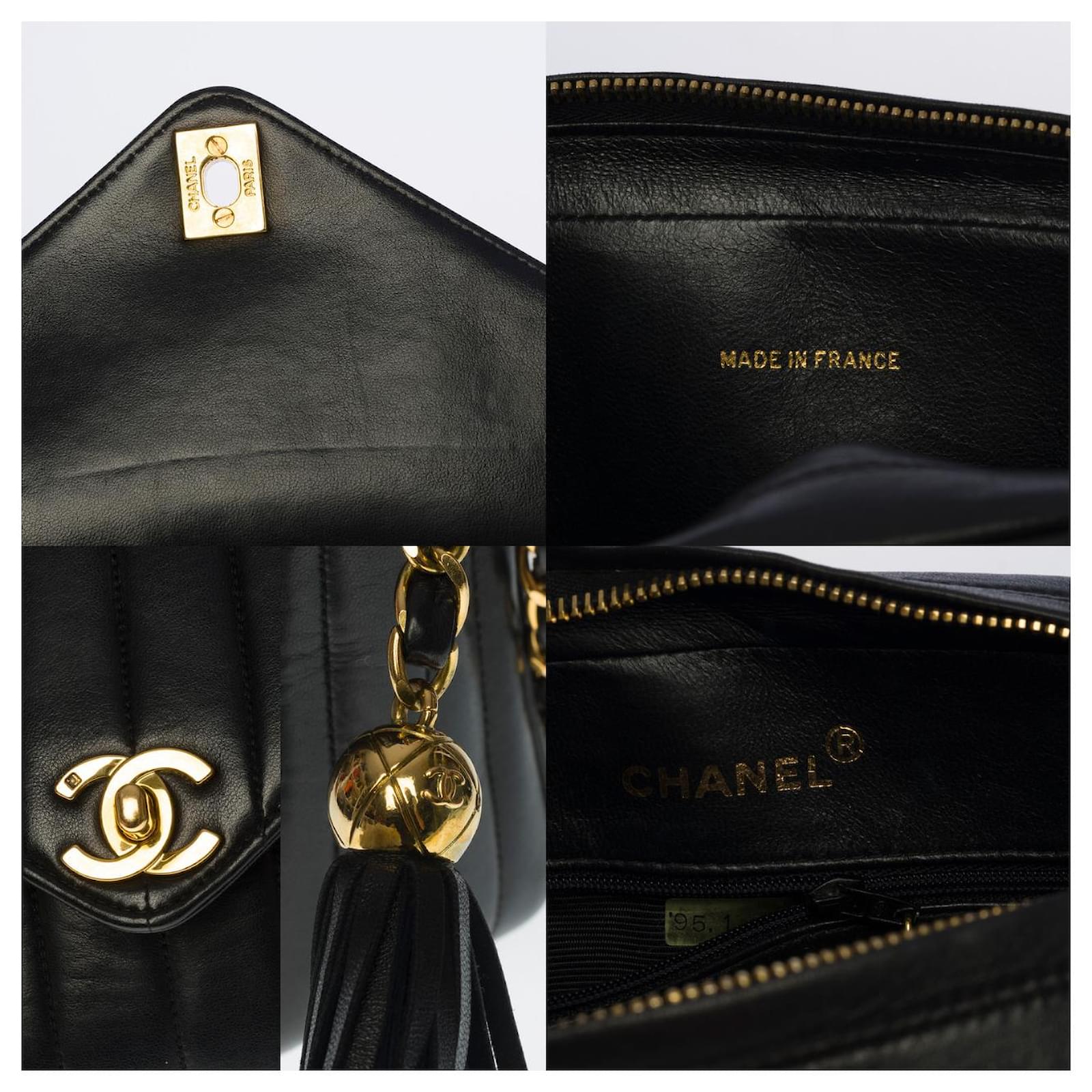 CHANEL camera shoulder bag in black leather - 100544 ref.931457 - Joli  Closet