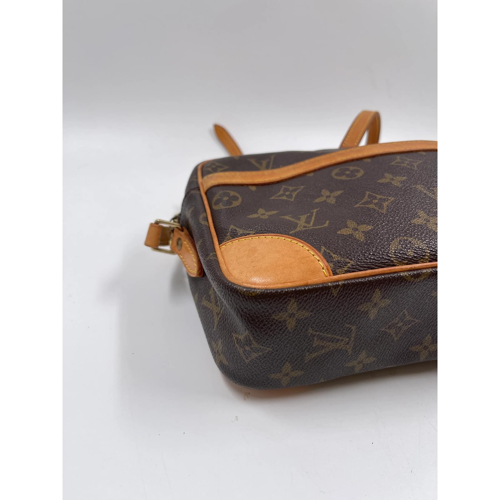 Brown Canvas Louis Vuitton Trocadero 27 Cloth ref.934560 - Joli Closet