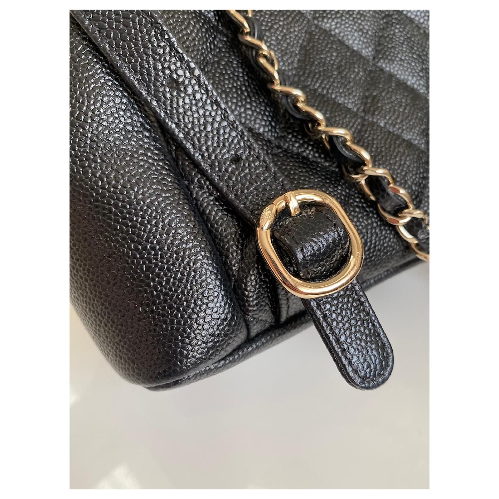 Chanel Duma 23P Backpack Black Leather ref.935939 - Joli Closet