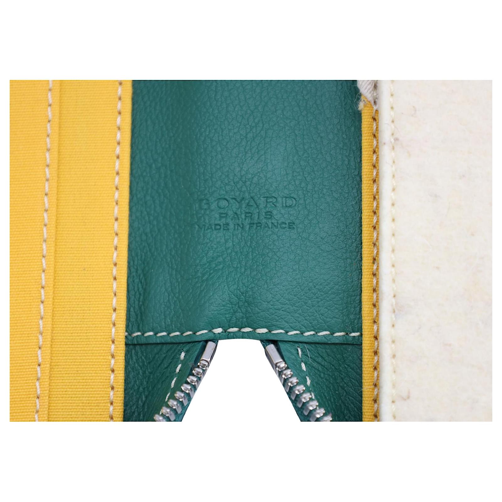 Goyard Universal Companion Portfolio Case in Green Coated Canvas Cloth  ref.935991 - Joli Closet