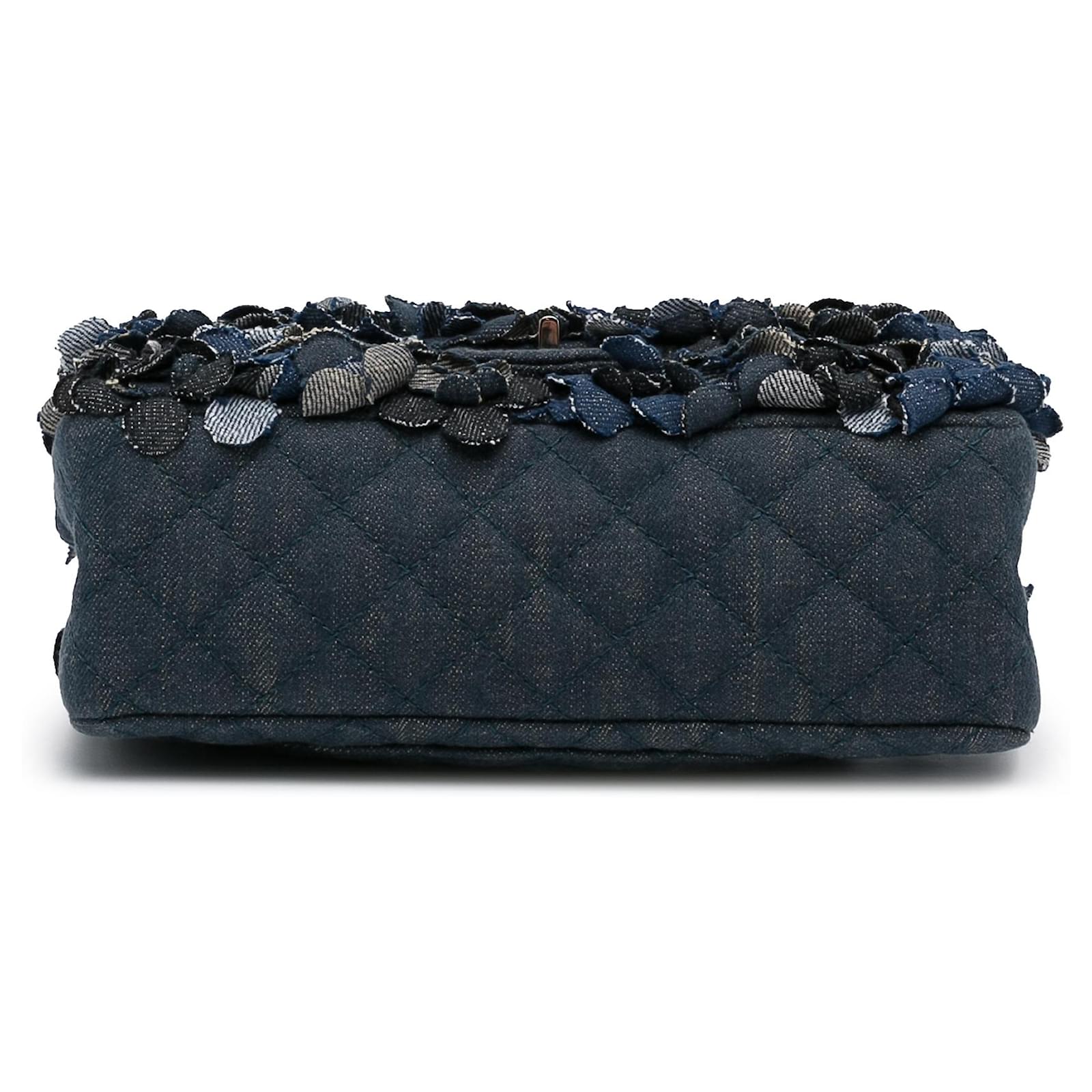 Chanel Blue Reissue Camellia Denim Shoulder Bag Cloth ref.941935 - Joli  Closet