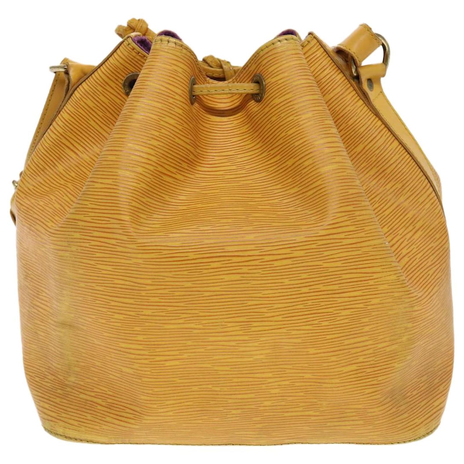 LOUIS VUITTON Epi Petit Noe Shoulder Bag Tassili Yellow M44109 LV Auth  th3684 Leather ref.943337 - Joli Closet