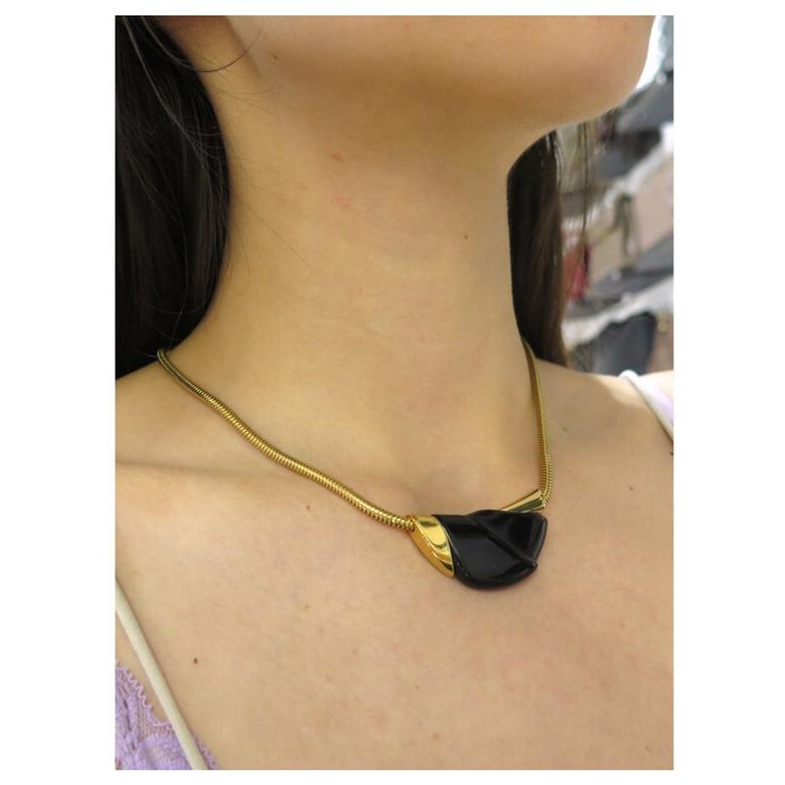 VINTAGE GIVENCHY NECKLACE 1978 41CM IN GOLD METAL AND BLACK STONE 