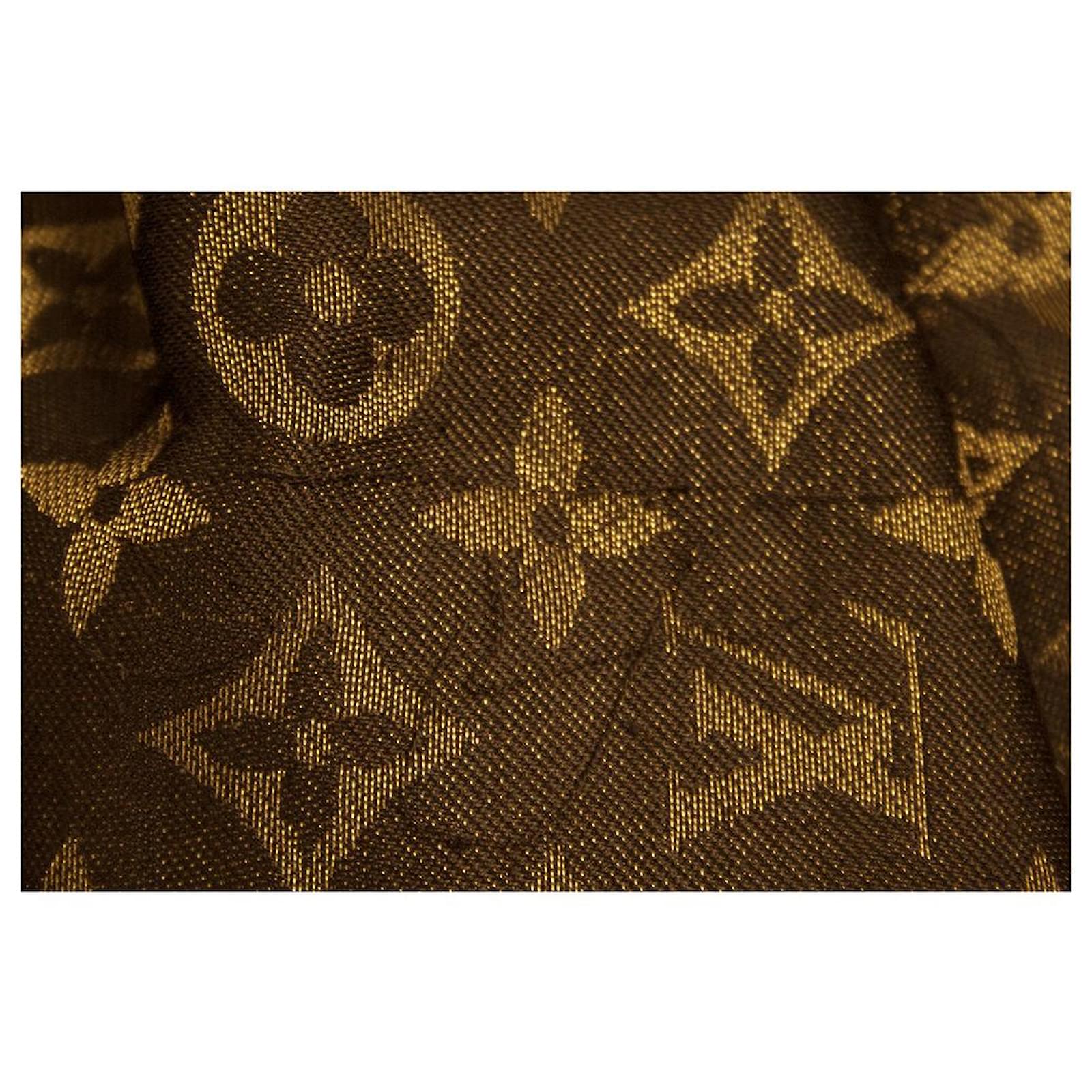 Louis Vuitton monogram Shine brown with gold shawl weaved jacquard silk  401910 ref.943674 - Joli Closet