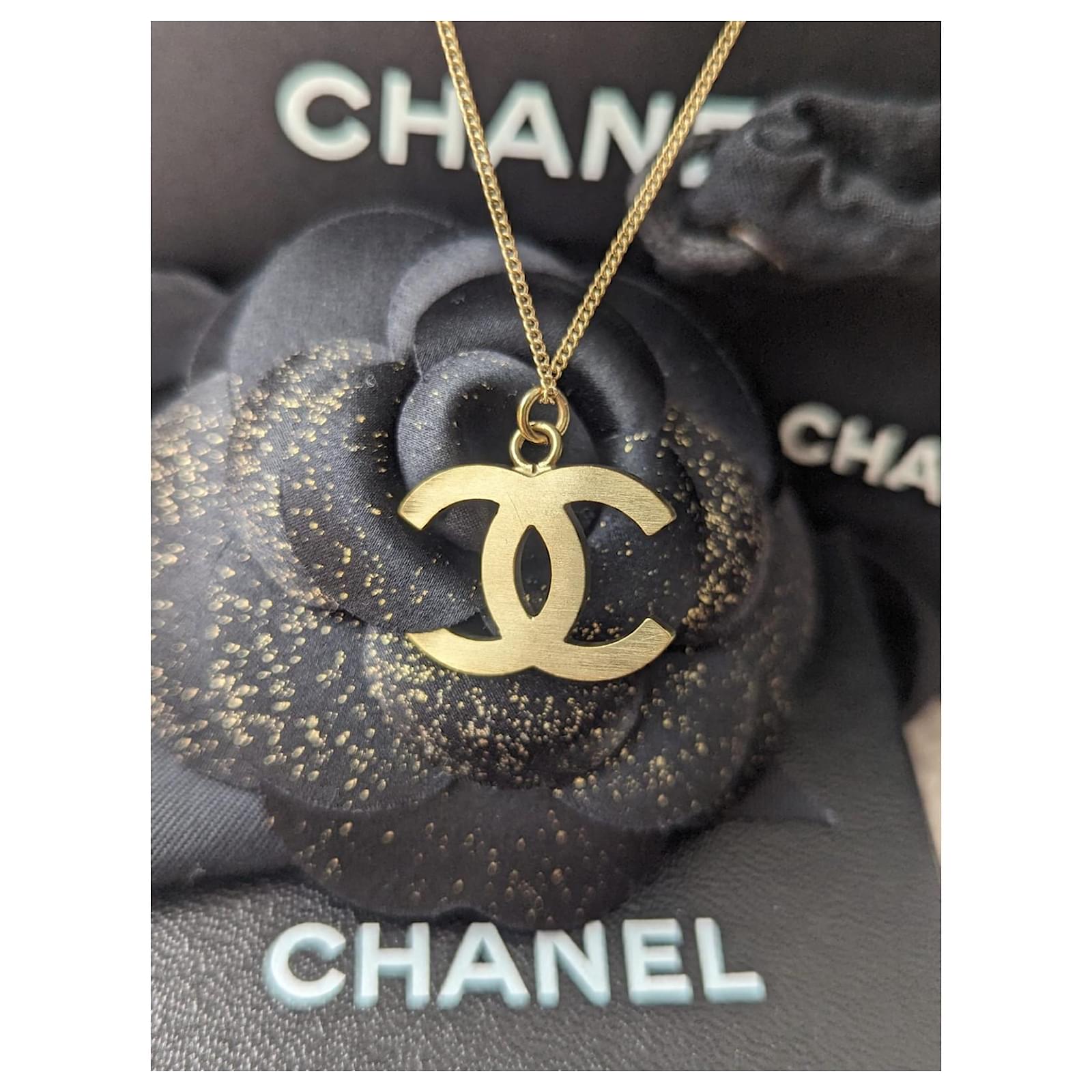Chanel CC B10V logo classic timeless crystal necklace box docs