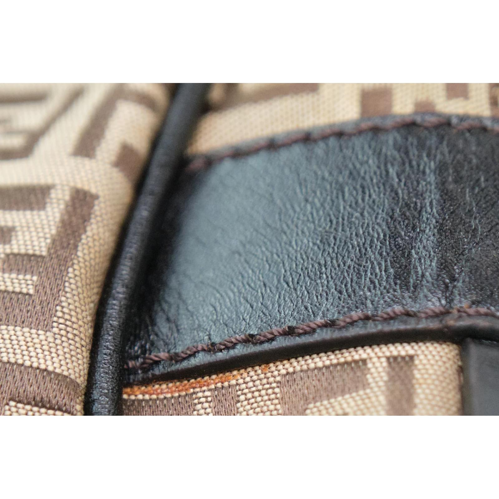 Fendi Zucchino Canvas Handbag Brown Cloth ref.945971 - Joli Closet