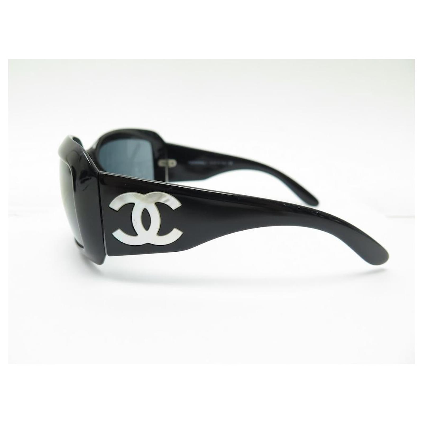 Chanel sunglasses 5076-H LOGO CC IN BLACK RESIN & NACRE SUNGLASSES  ref.949336 - Joli Closet