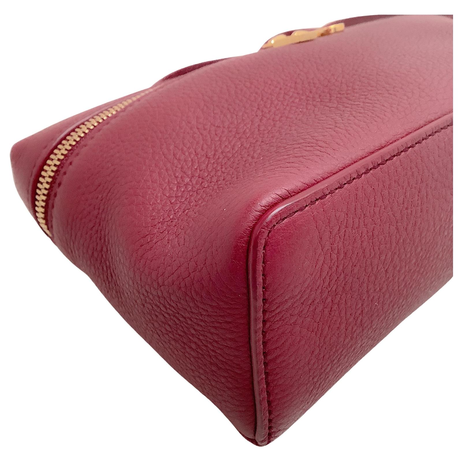 Loro Piana Burgundy Leather L19 Extra Pocket Pouch with Strap Red  ref.949626 - Joli Closet