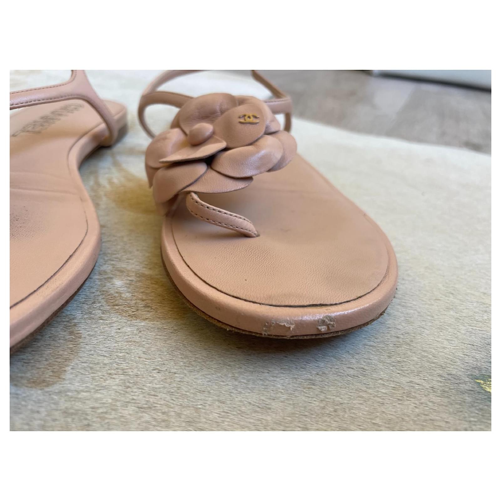 Chanel Camellia sandals Pink Leather ref.952211 - Joli Closet