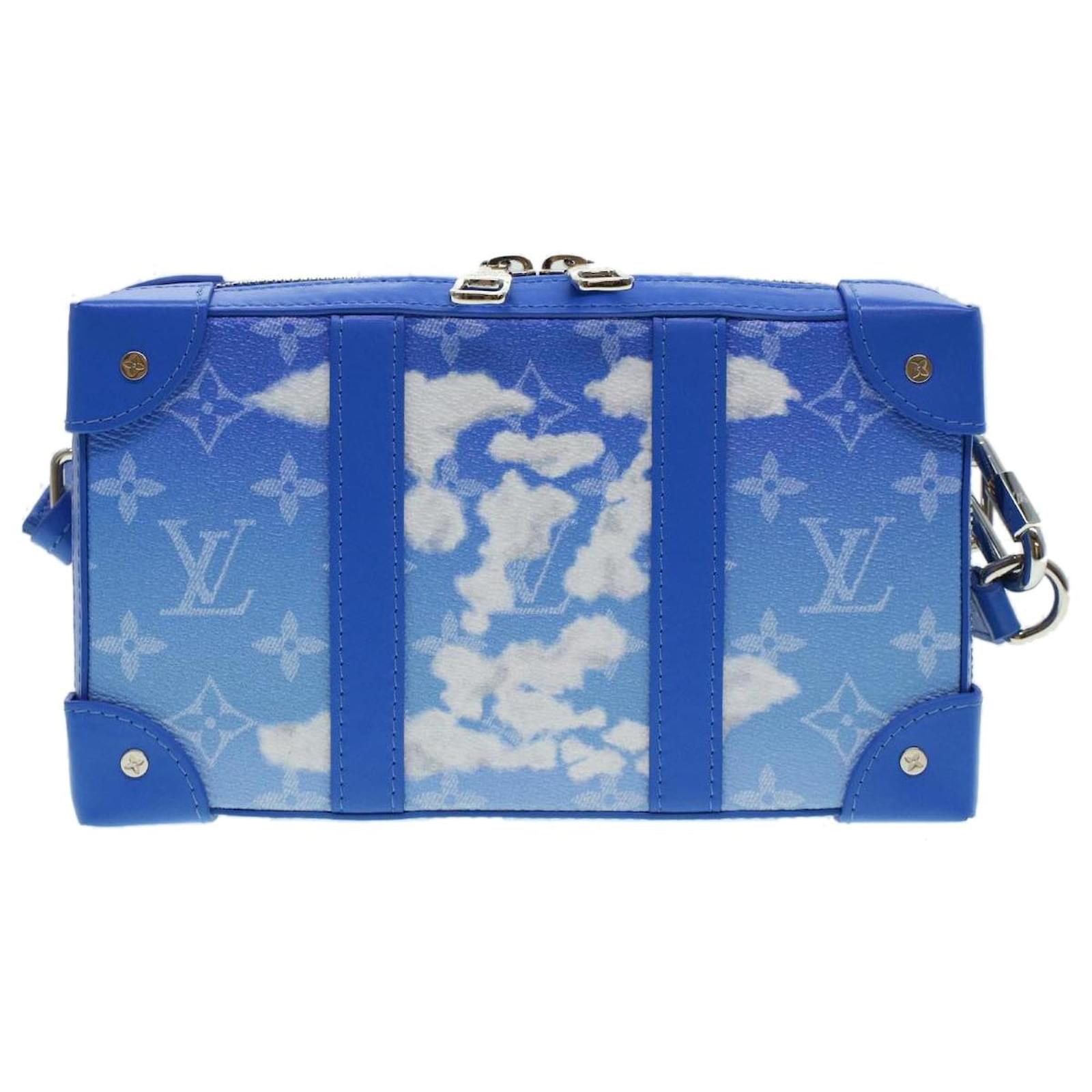LOUIS VUITTON Monogram Clouds Soft Trunk Wallet Shoulder Bag M45432 auth  43567a White Light blue ref.956083 - Joli Closet