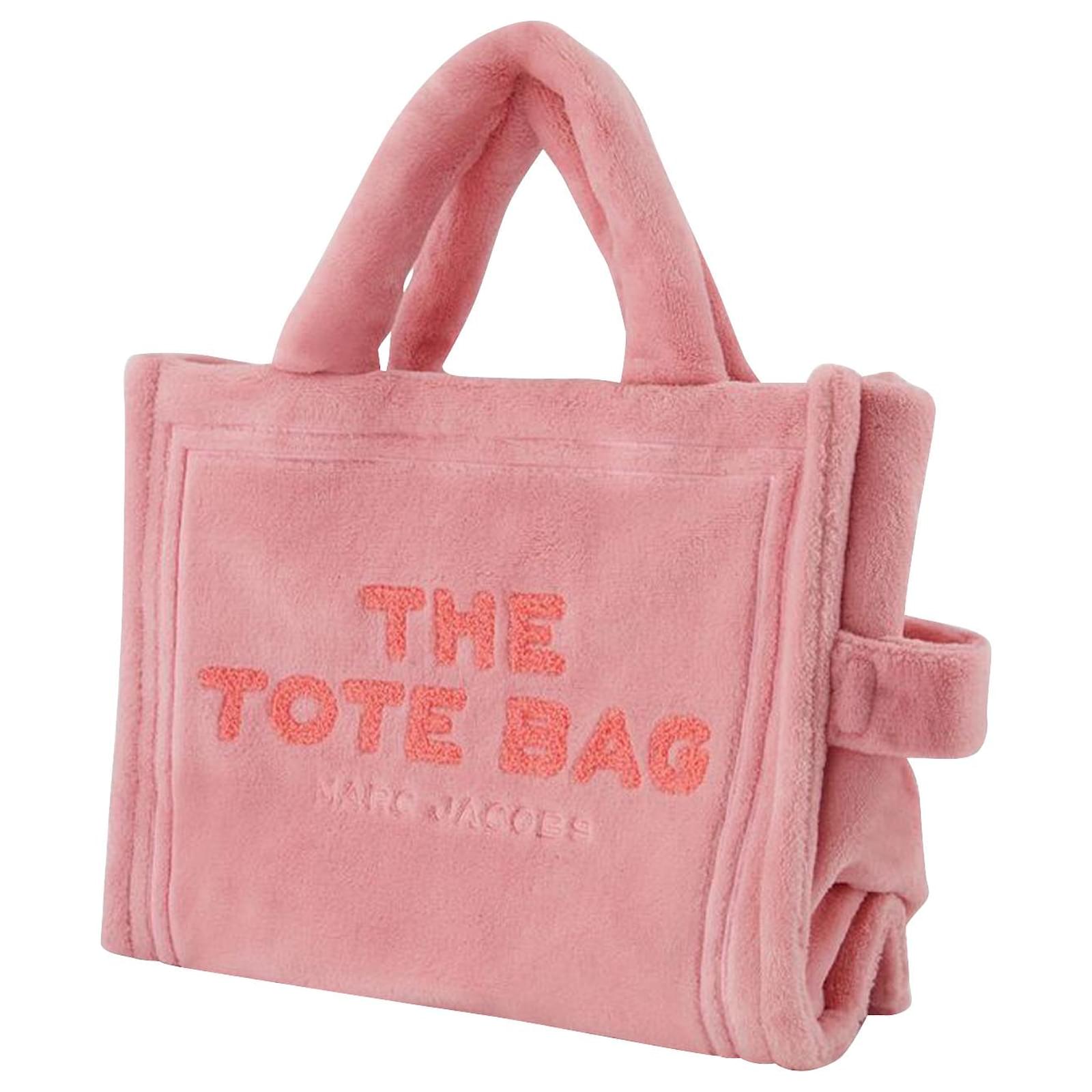 Marc Jacobs The Terry Pouch in Pink