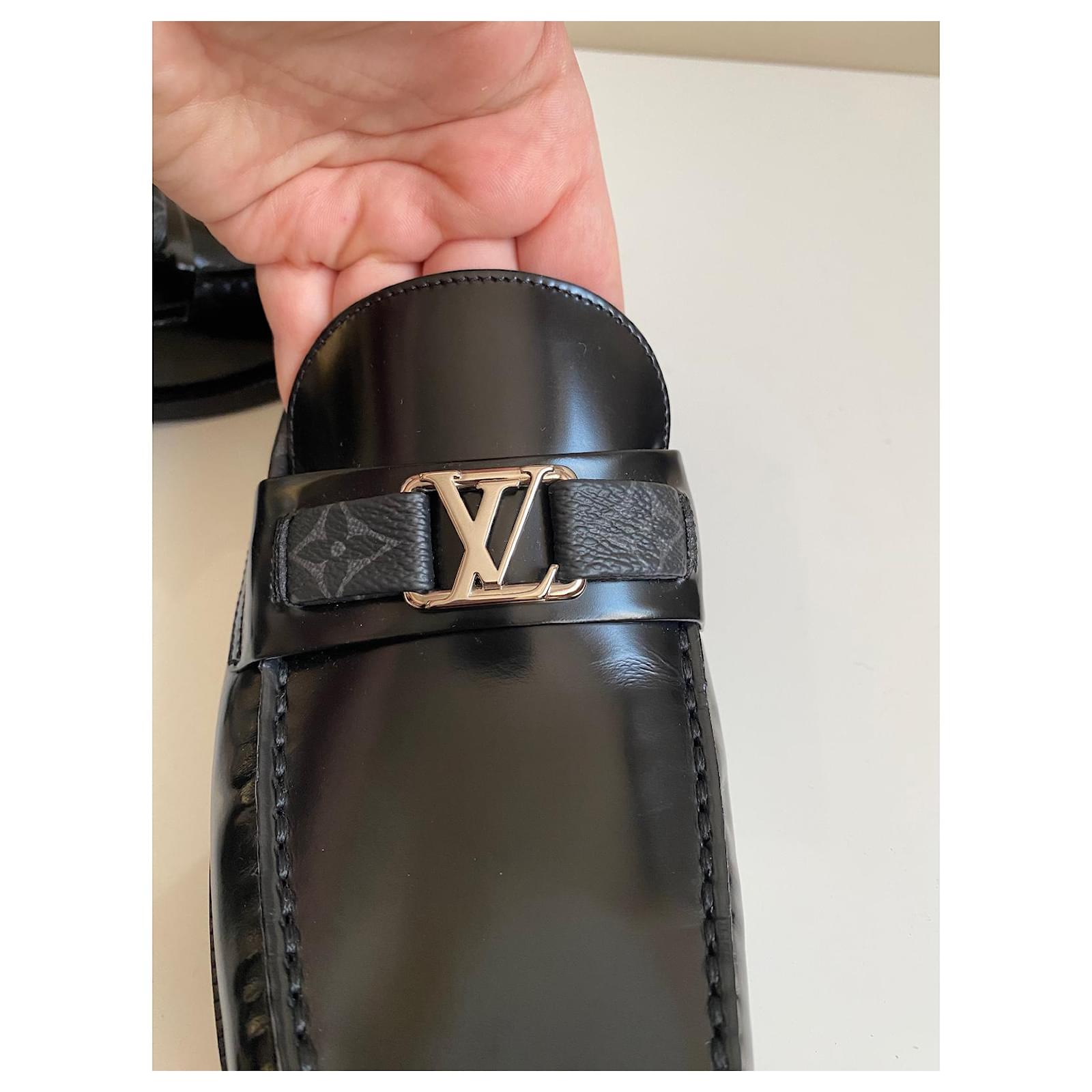 Louis Vuitton Men's Black Glazed Calf Leather Major Loafer