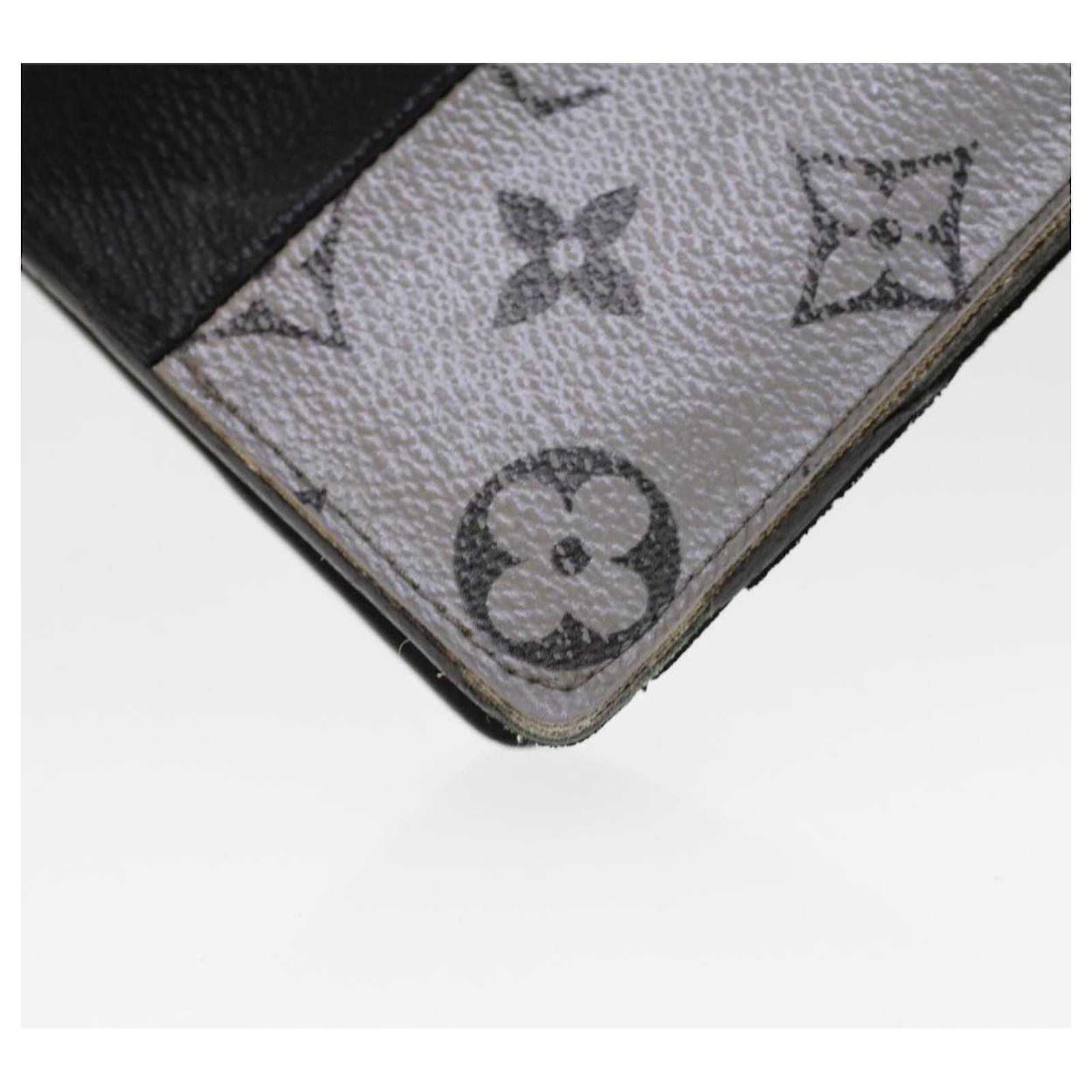 LOUIS VUITTON Monogram Eclipse Split Portefeuille Multipull Wallet