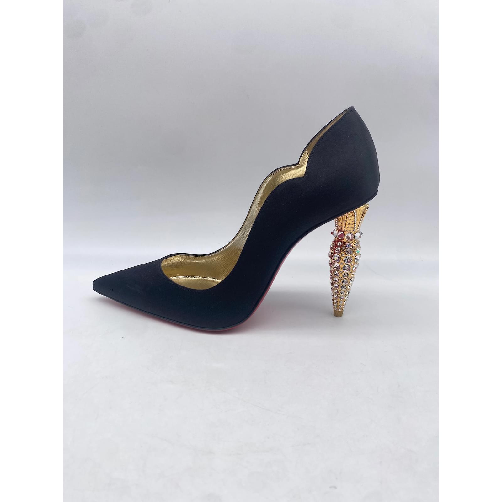 Sporty Kate - 100 mm Pumps - Vog patent leather - Loubi