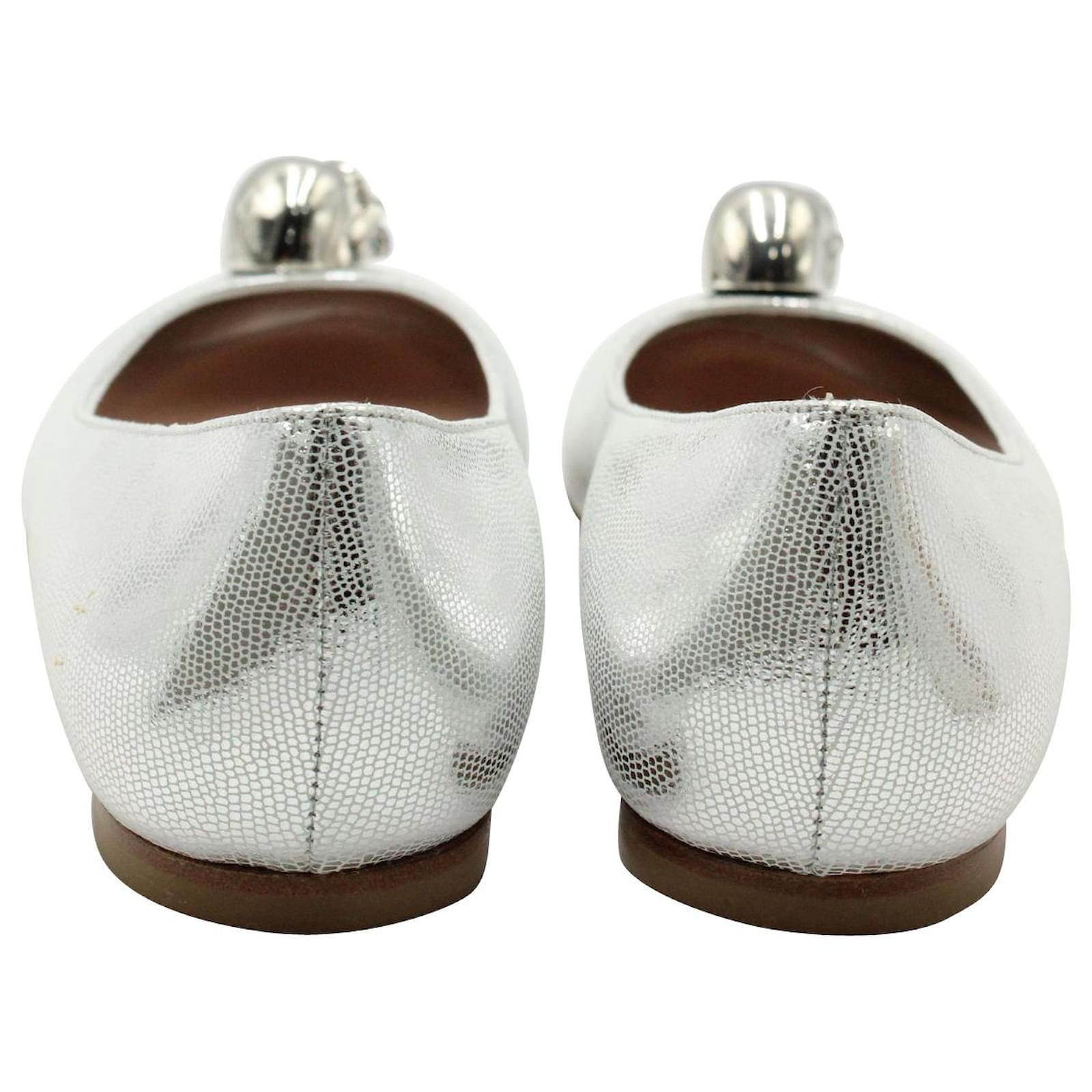 Alexander McQueen Metal Skull Ballet Flats in Silver Leather