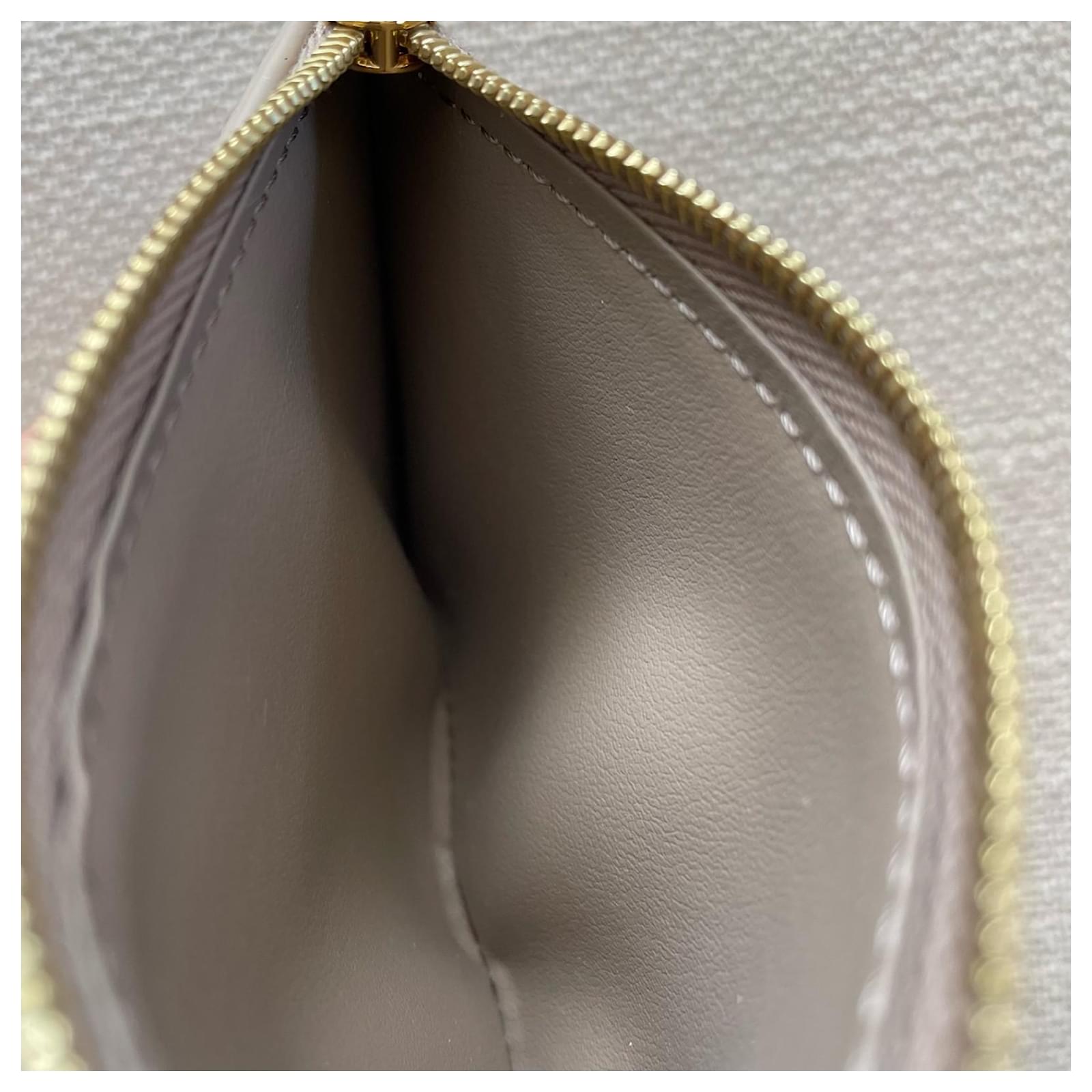 Louis Vuitton Portefeuille Victorine Grey Leather ref.960683 - Joli Closet