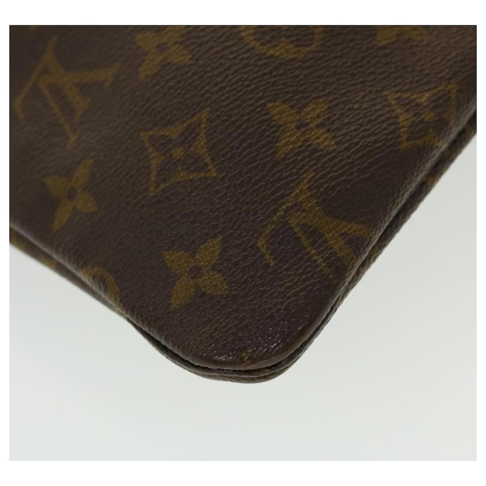 LOUIS VUITTON Monogram Pochette Pliante Clutch Bag No.234 LV Auth 44654  Cloth ref.961189 - Joli Closet