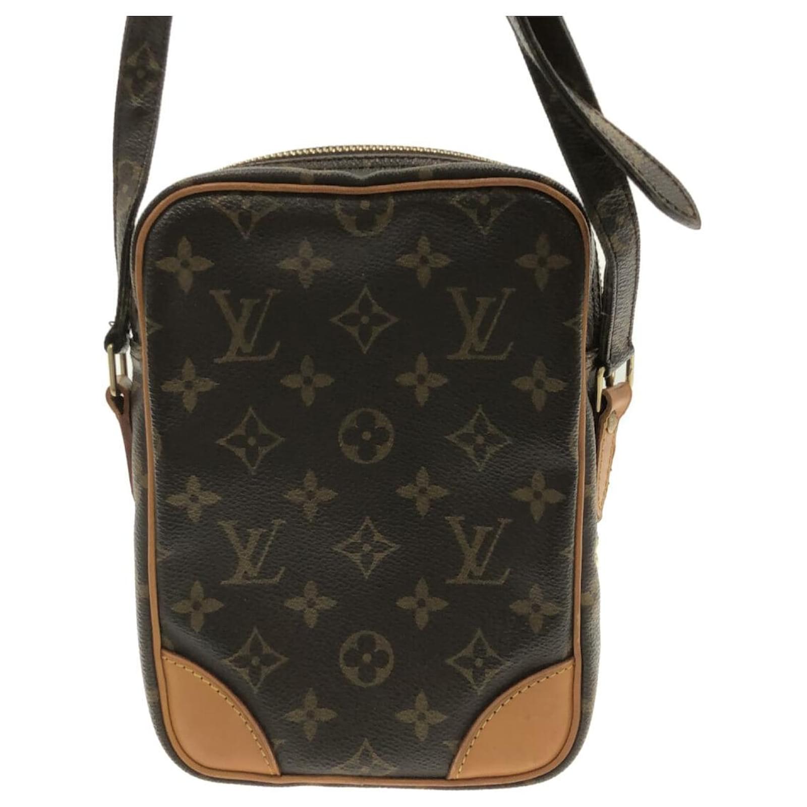 Louis Vuitton  Brown Cloth ref.963062 - Joli Closet