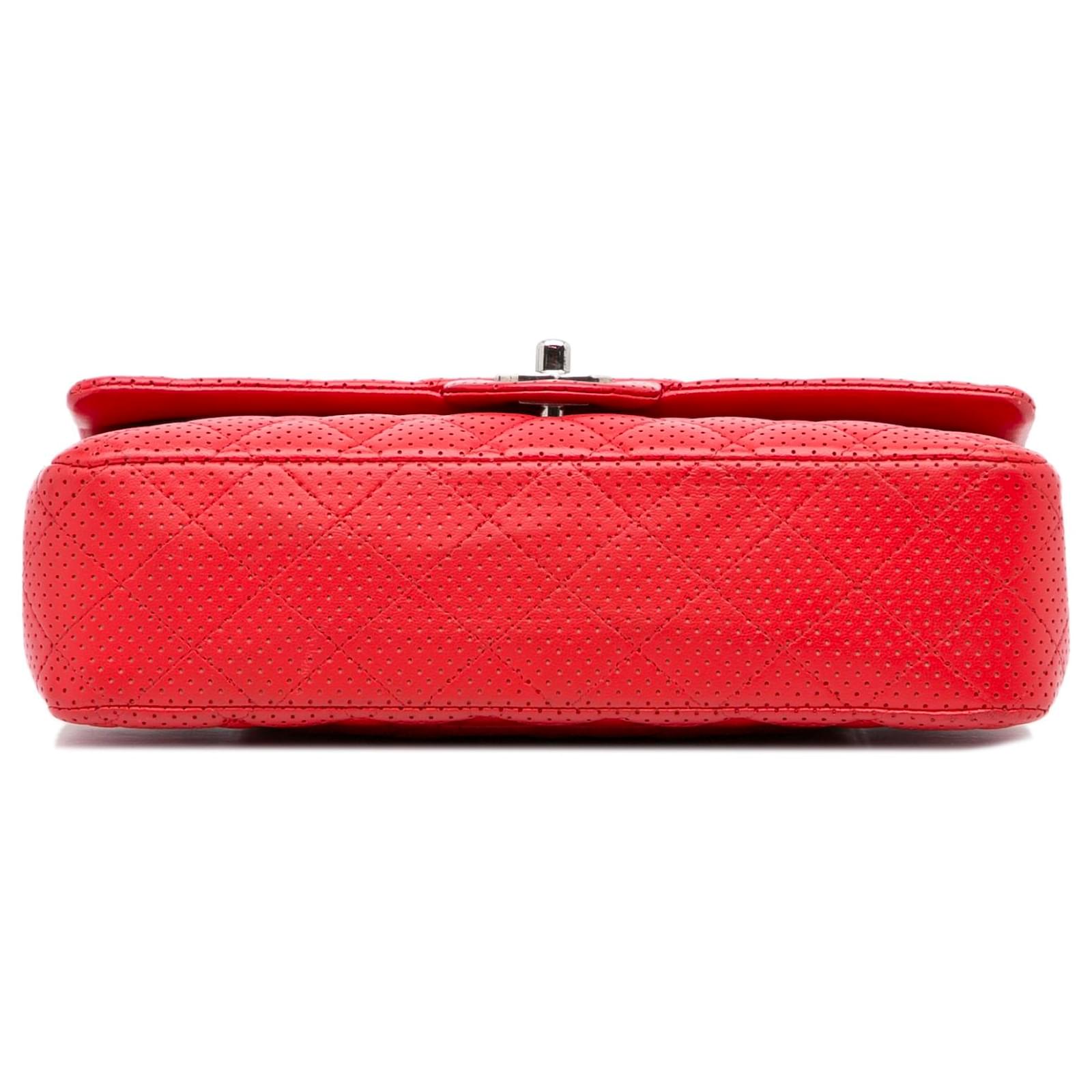 Chanel Red Medium Classic Perforated lined Flap Leather ref.963205