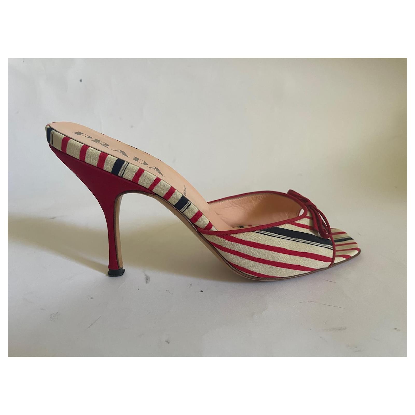 Prada Mules Multiple colors Leather Satin ref.963318 - Joli