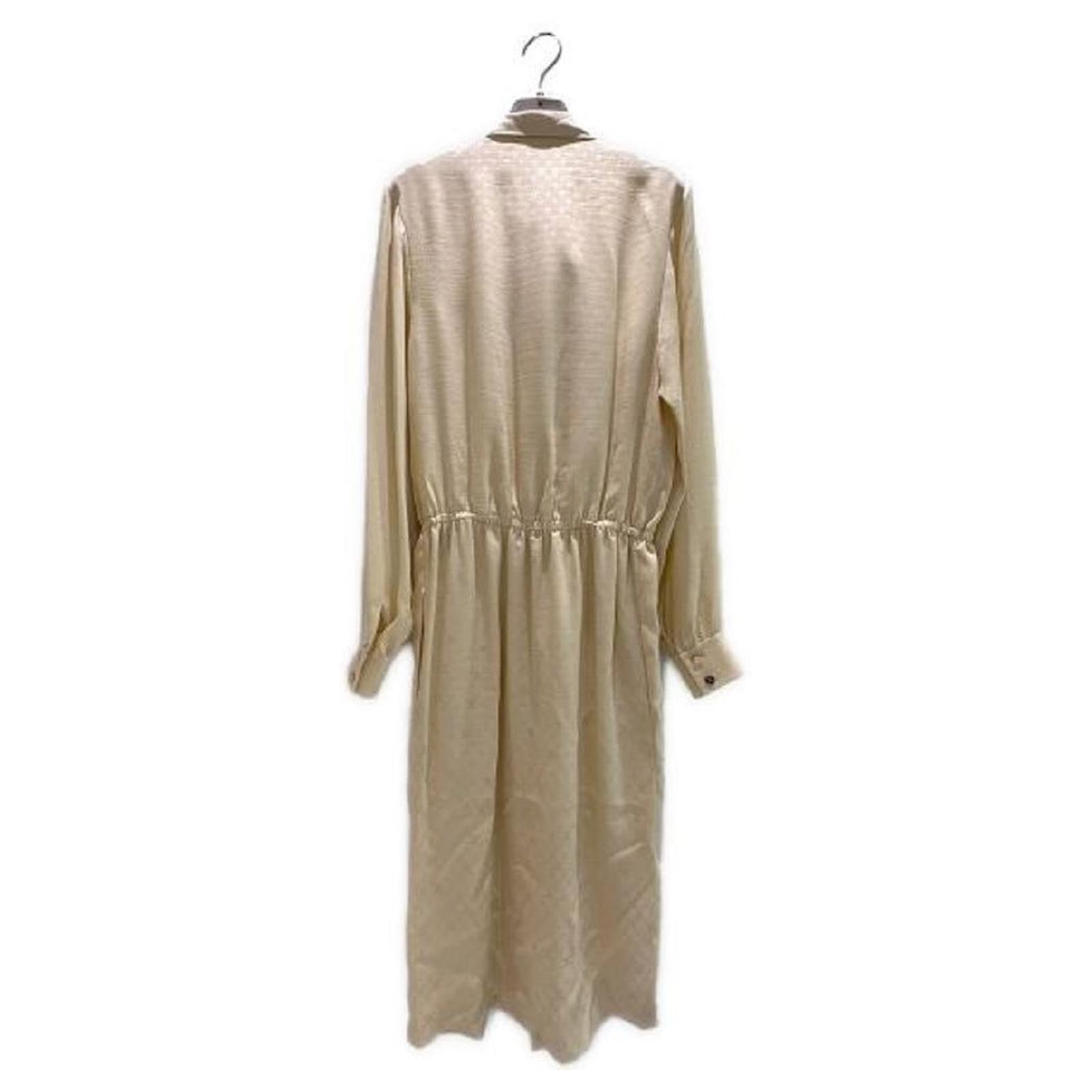 Cline ****CELINE Beige Silk Long Sleeve Dress ref.964688 - Joli Closet