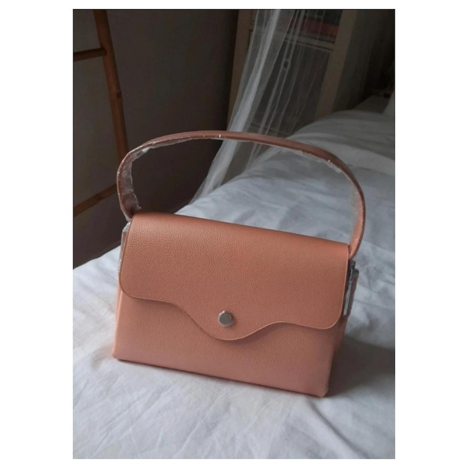 Second hand Le Tanneur Handbags - Joli Closet