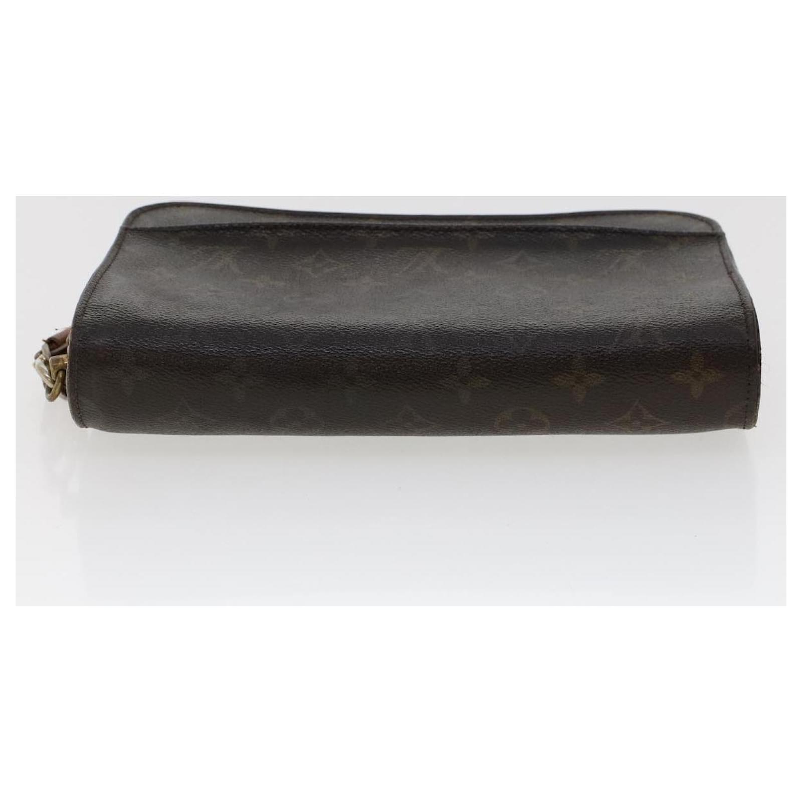 LOUIS VUITTON Monogram Toiletry Pouch 19 42756