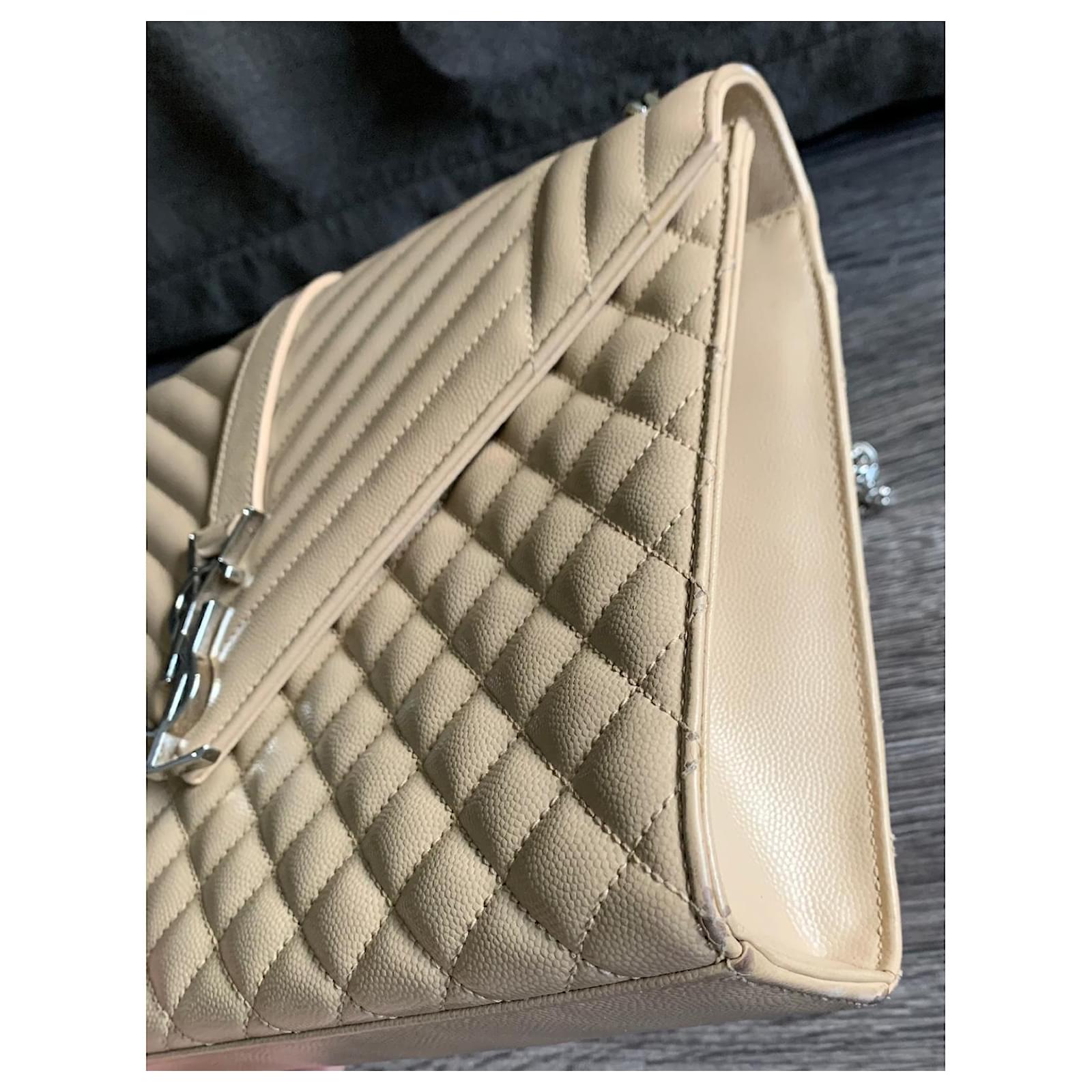 Saint Laurent Envelope bag Beige Leather ref.964960 - Joli Closet