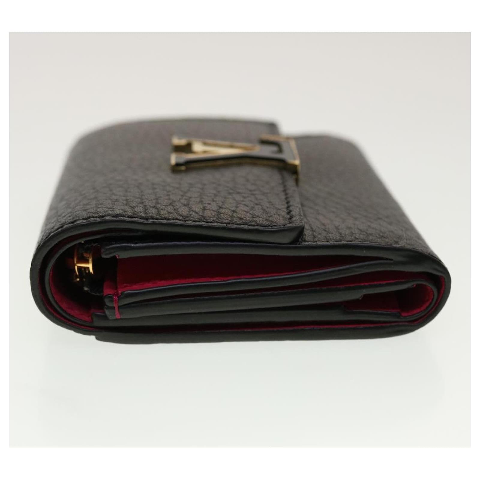 LOUIS VUITTON Capucines Compact Wallet Taurillon Leather Black Hot