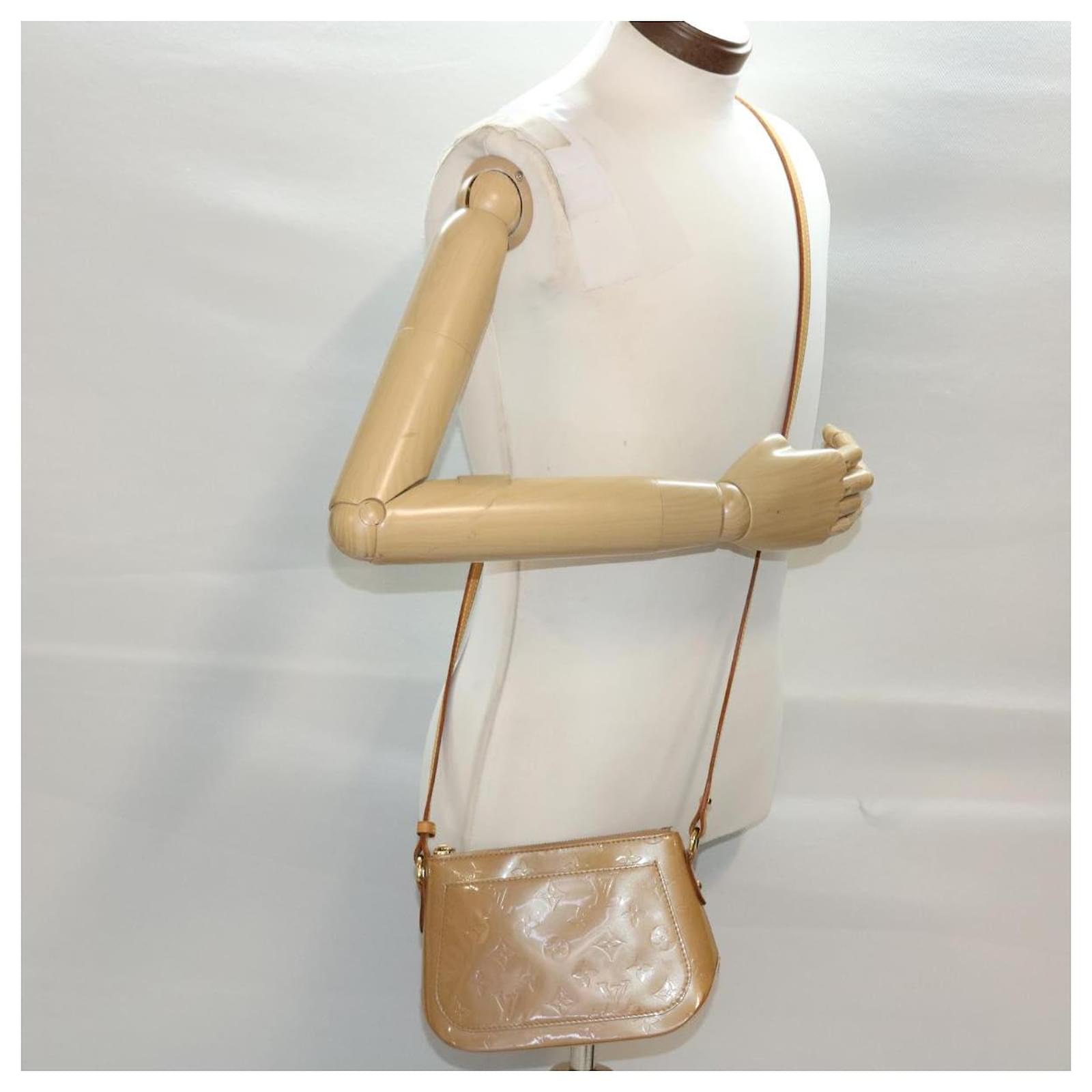 LOUIS VUITTON Vernis Minna Street Shoulder Bag Noisette M91508 LV Auth  45455 Patent leather ref.965855 - Joli Closet