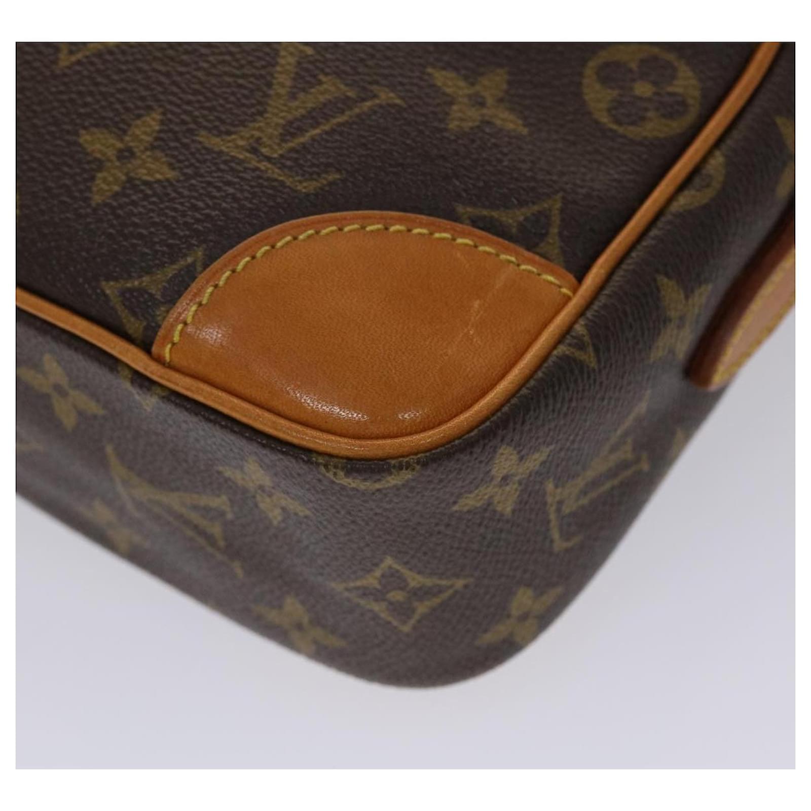 LOUIS VUITTON Monogram Trocadero 27 Shoulder Bag M51274 LV Auth 42665