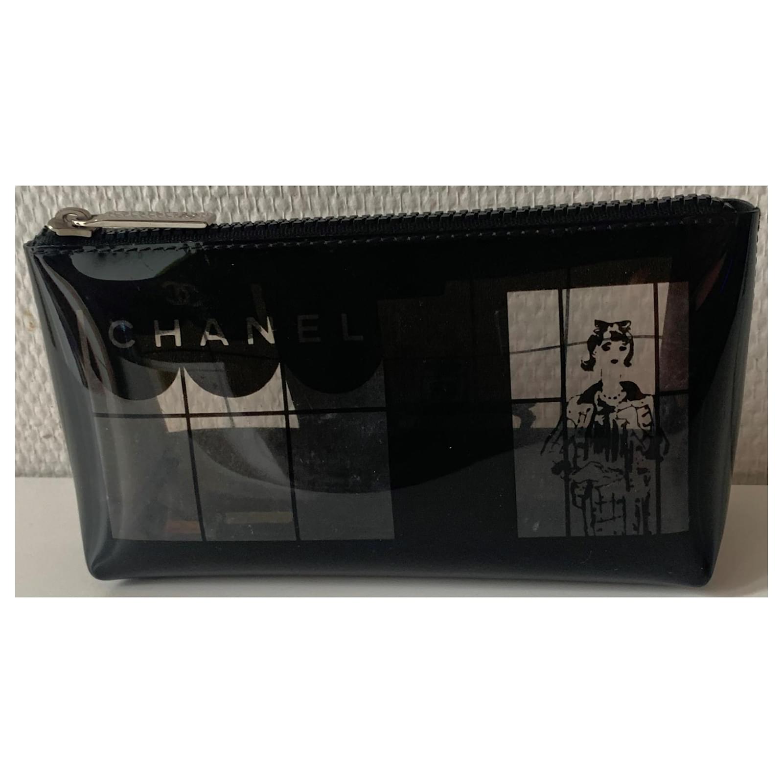 Chanel Clutch bags Black Plastic ref.968471 - Joli Closet