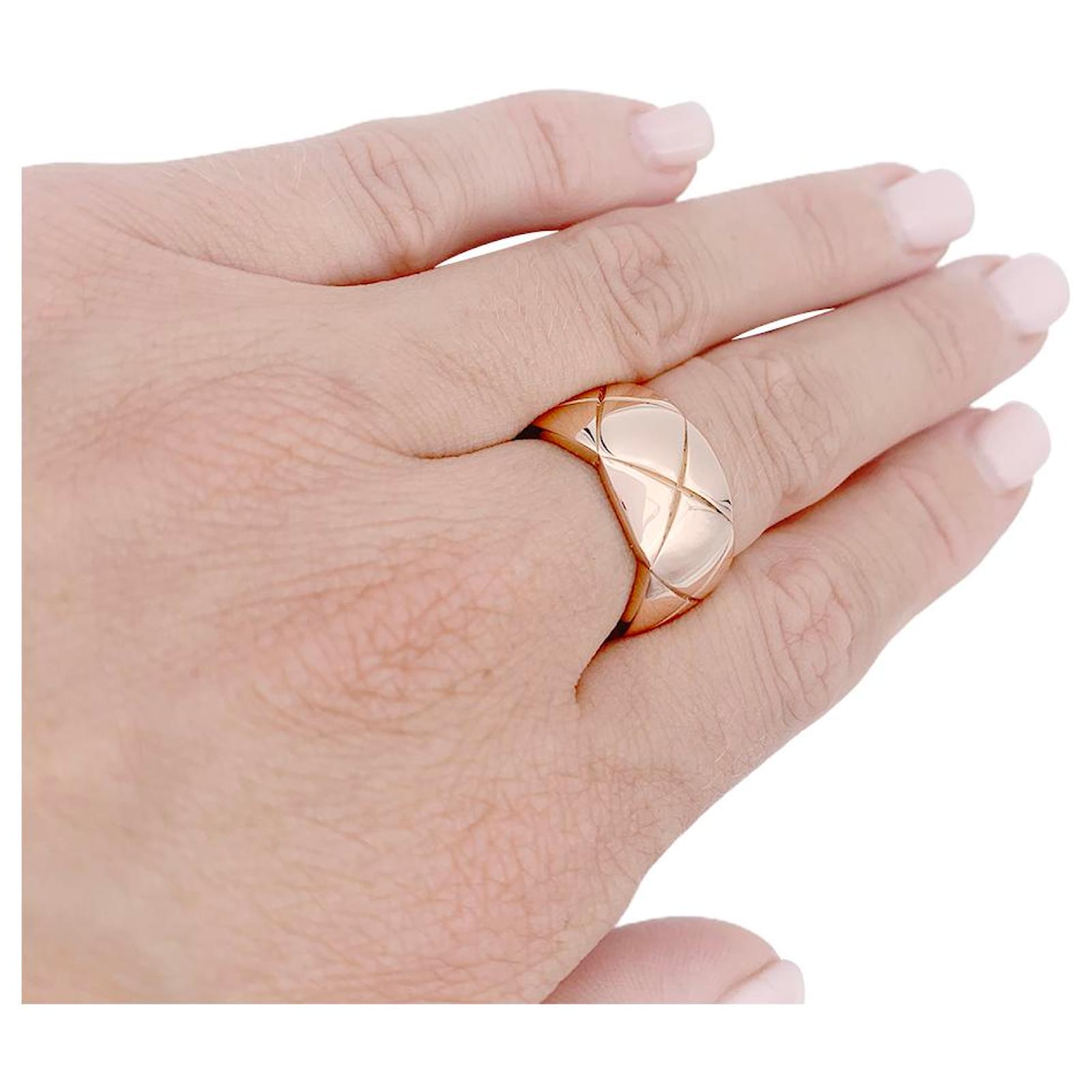 Chanel ring, Coco Crush, In rose gold. White gold Pink gold ref