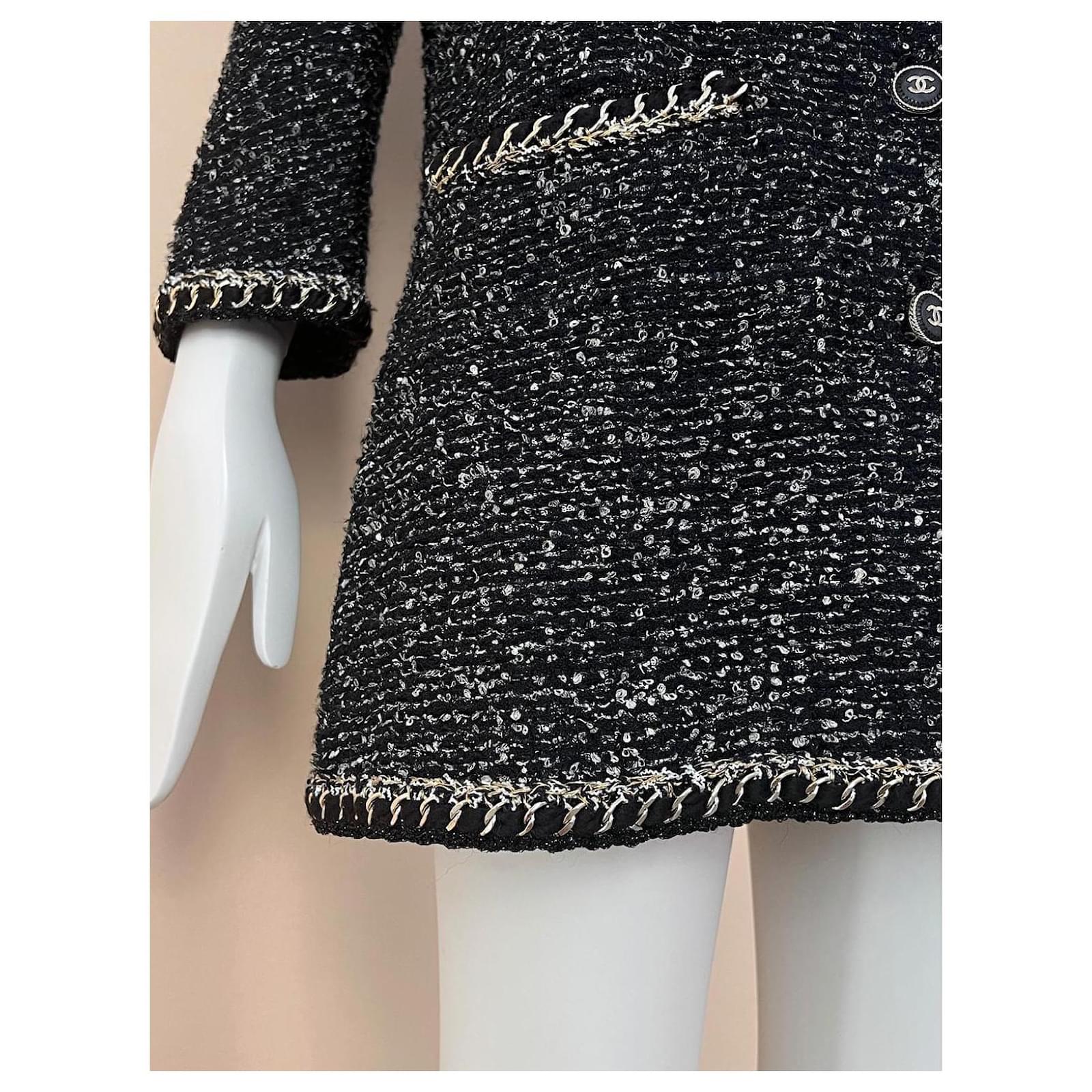 Chanel 9K$ Metallic Chain Trim Tweed Jacket Black ref.972036 - Joli Closet