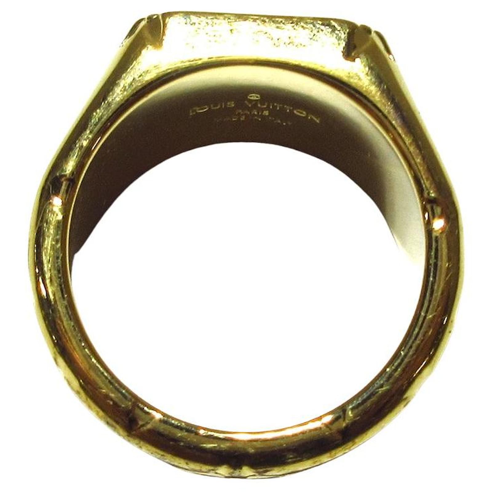 Louis Vuitton Monogram Signet Ring - 18K Yellow Gold-Plated Signet