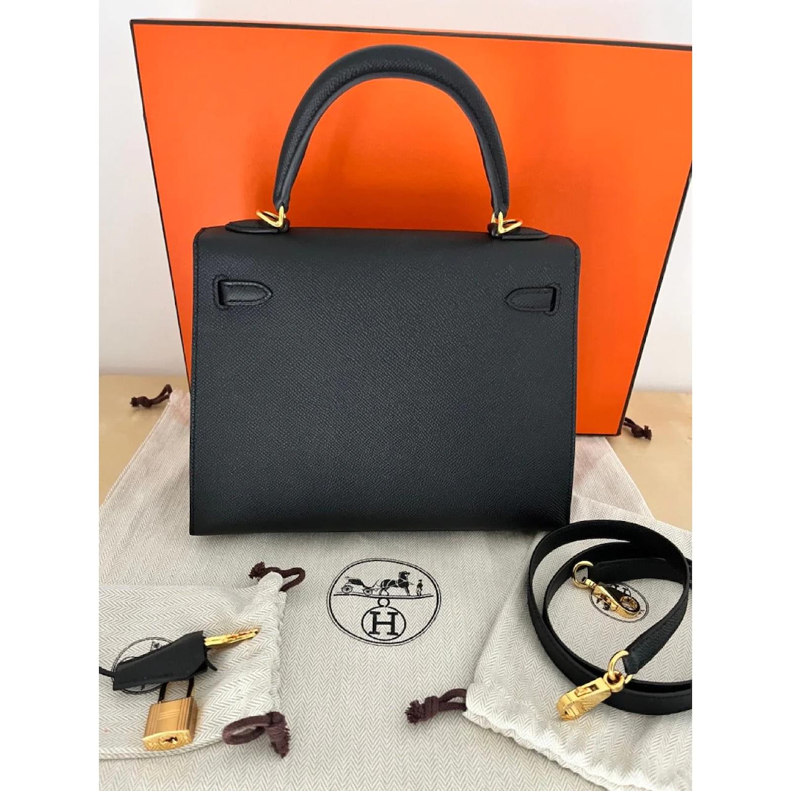 Kelly Herm s HERMES Sacs main Cuir Noir ref.1000731 Joli Closet